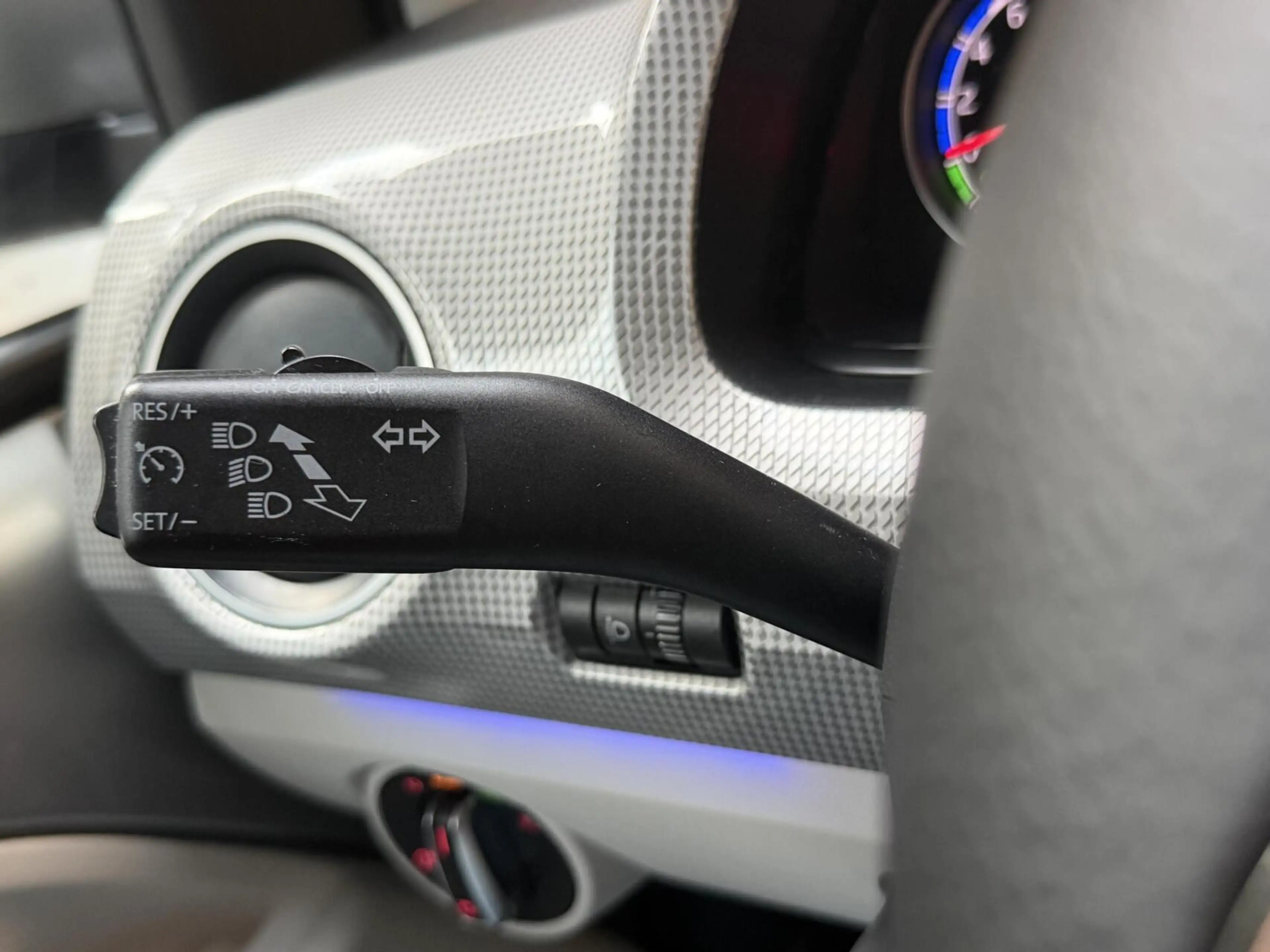 Volkswagen e-up! SoH 82,82% Climate & cruise control | Extra Getint — photo 8