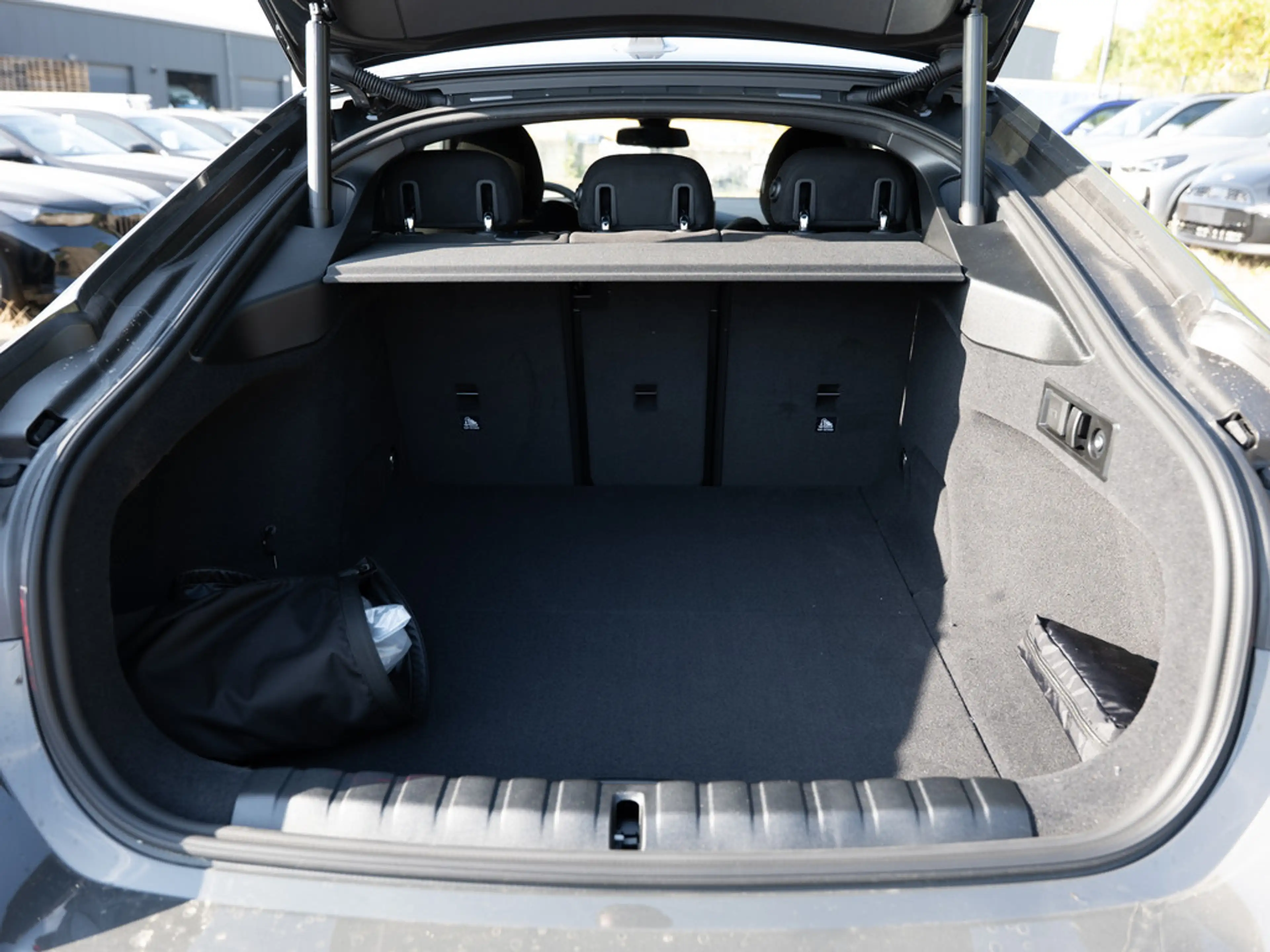 BMW i4 Gran Coupe 40 eDrive M-Sport Pro FACEL. — photo 14
