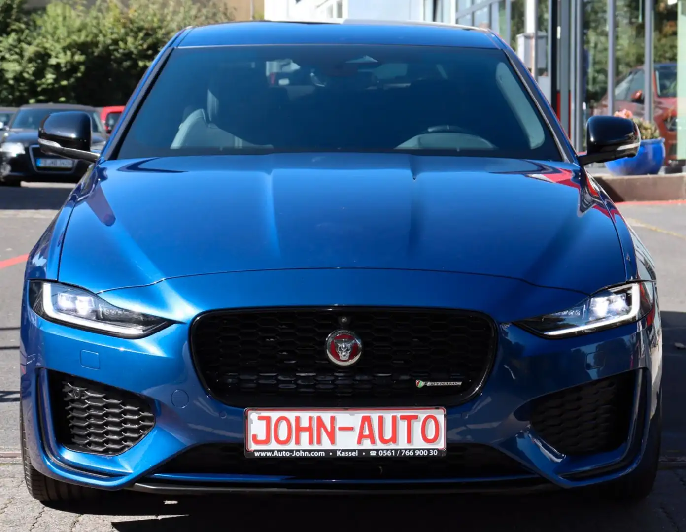 Jaguar XE R-Dynamic Black AWD *1.Hd*360 Kamera*LED* Blau - 2