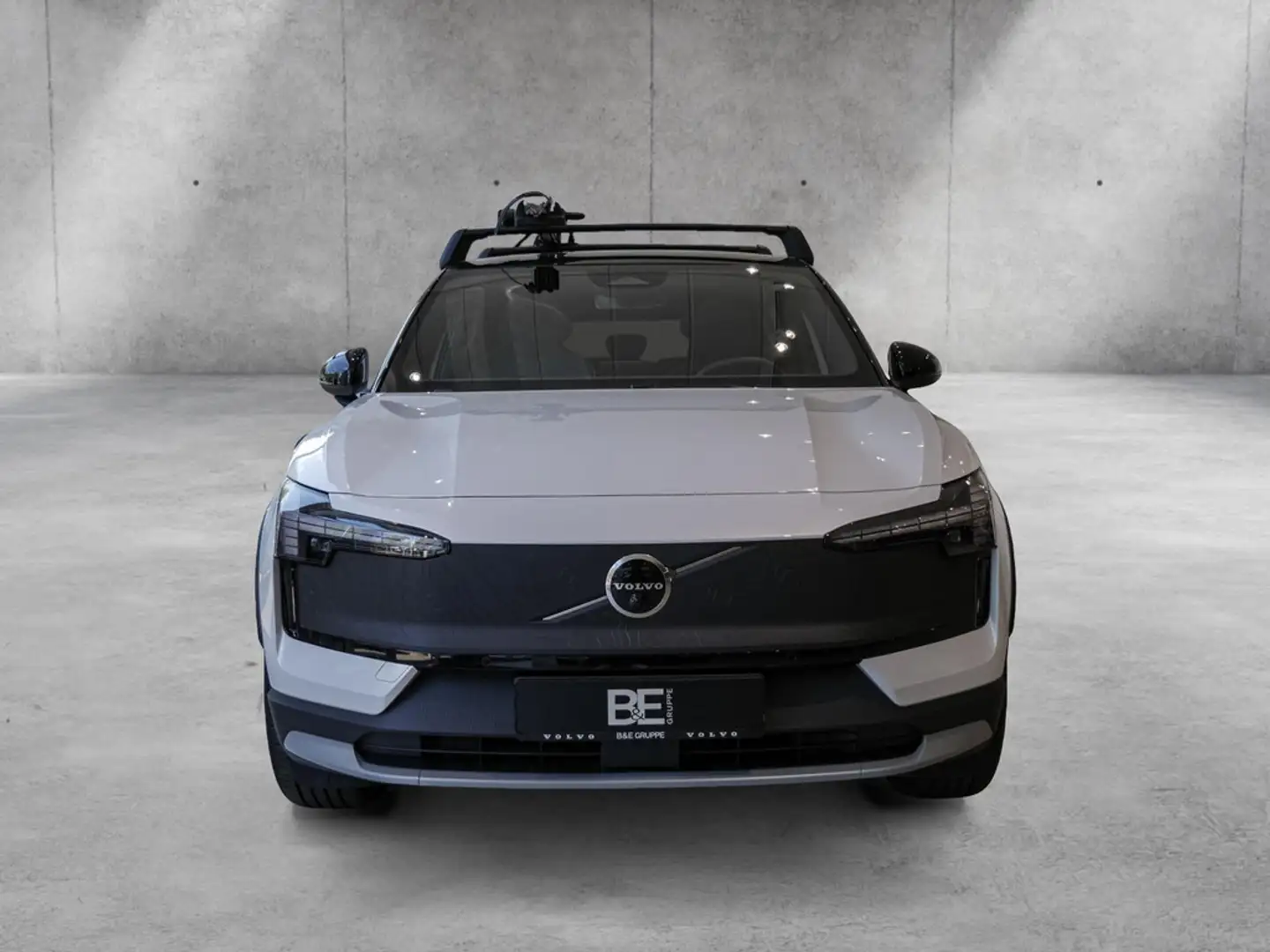 Volvo EX30 Cross Country Twin Motor Performance AWD Ultra Weiß - 2
