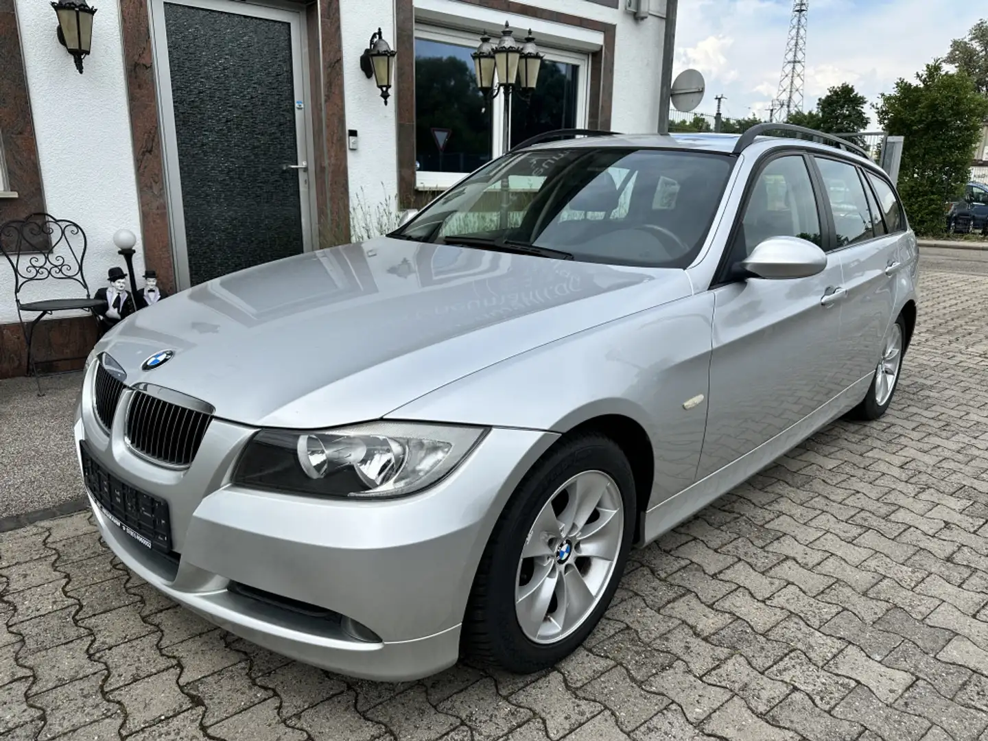 BMW 318i Silber - 1