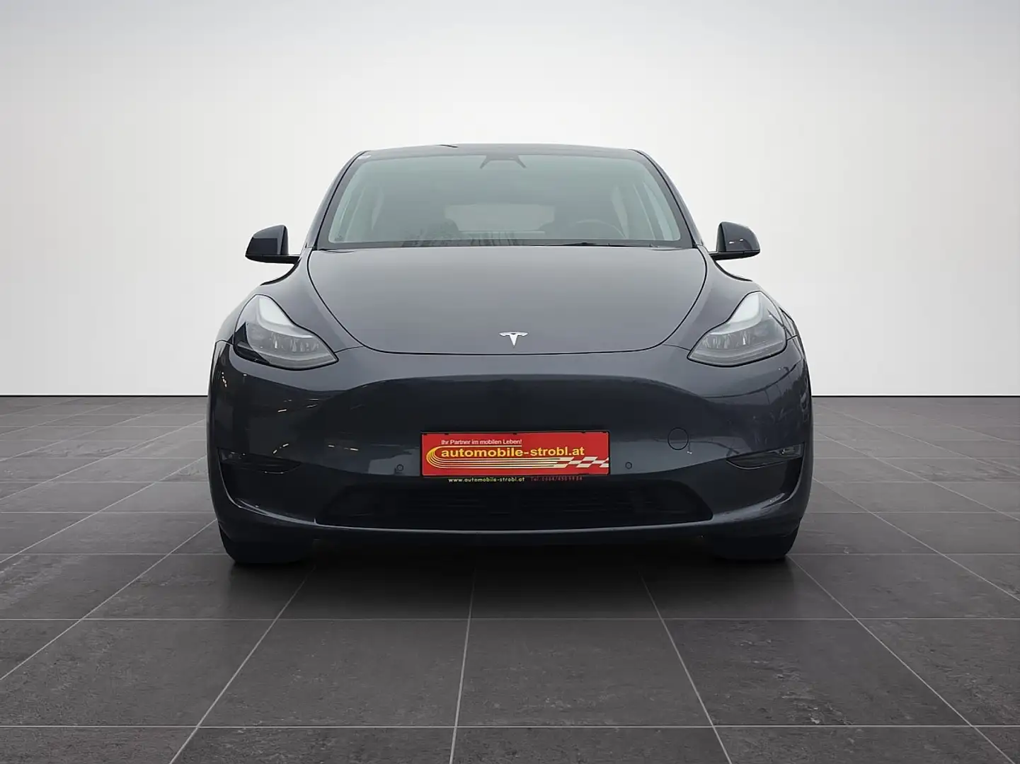 Tesla Model Y Long R. AWD *Auto.P*GARANTIE* Grau - 2