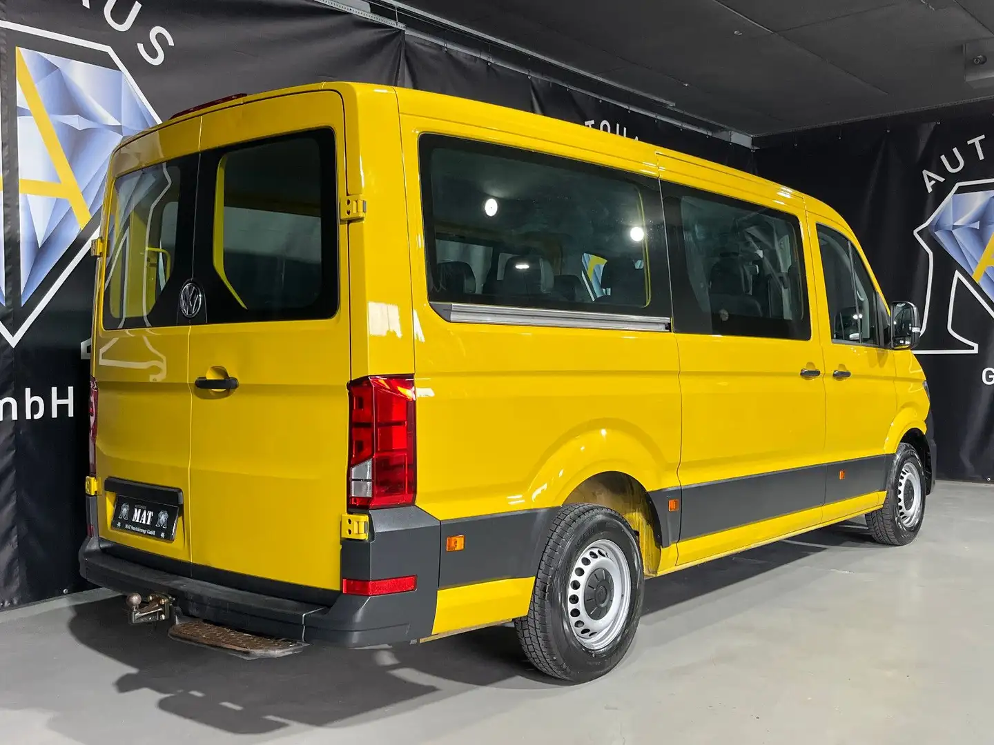 Volkswagen Crafter CRAFTER 2.0TDI 8 SITZER TEMP. KLIMA AHK 1.HAND Jaune - 1