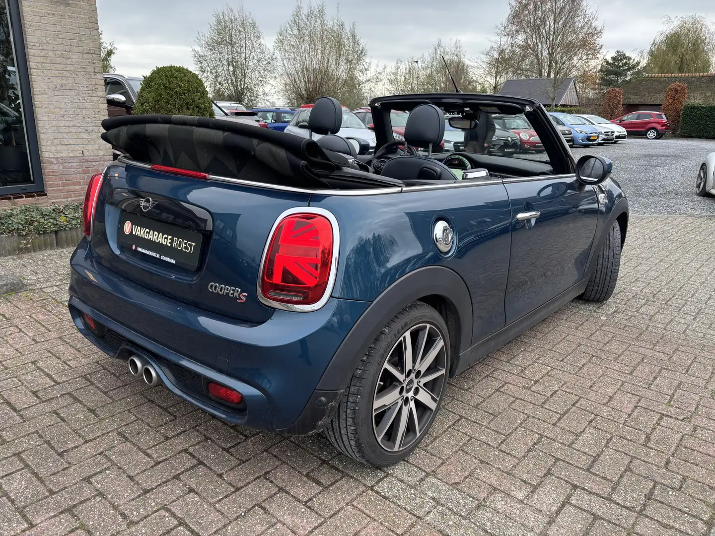 MINI Cooper S Cabrio Mini 2.0 Automaat Sidewalk Edition Camera / Leder Albastru - 2