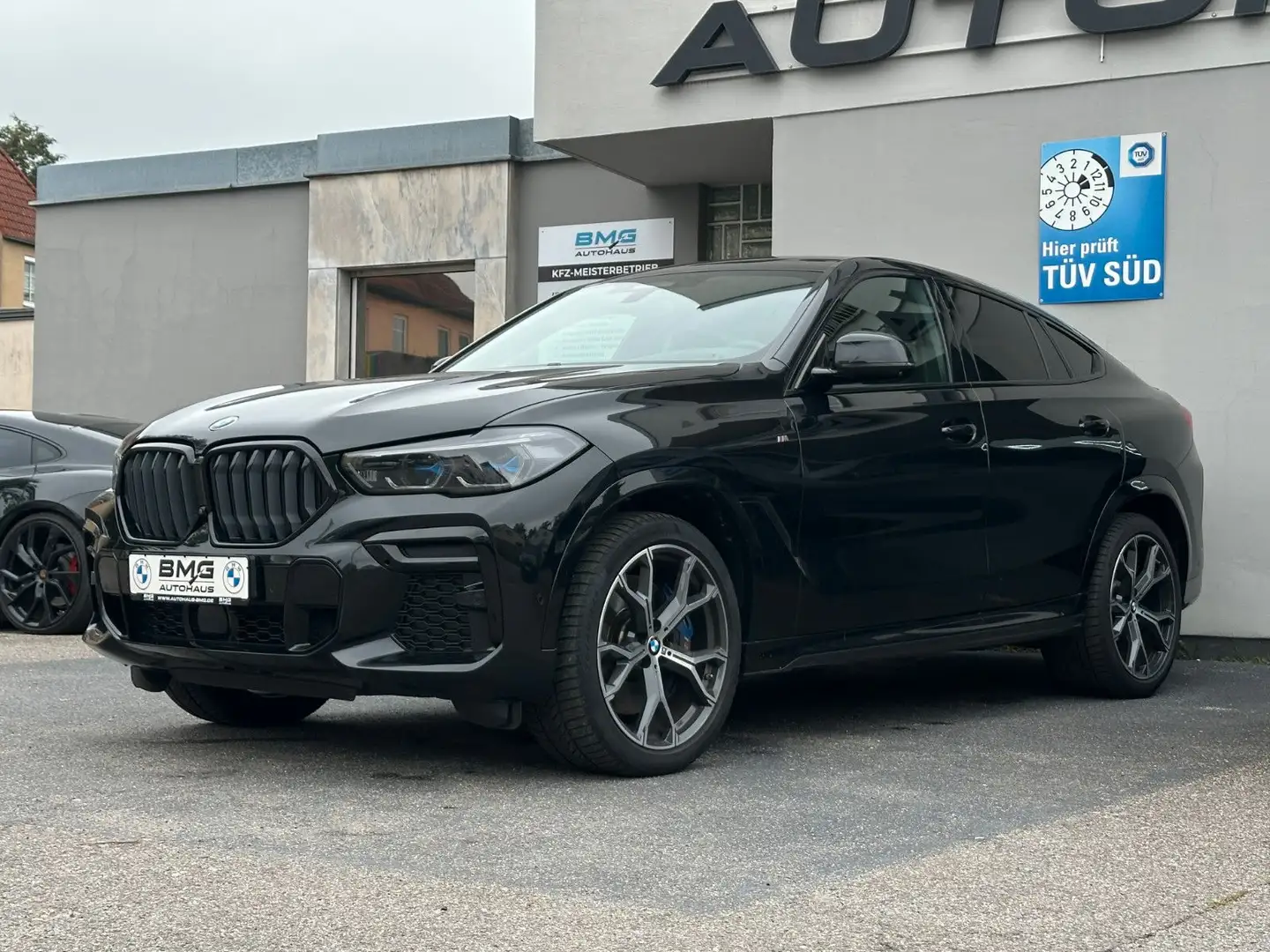 BMW X6 M i Shadow Iconic Massage DAProf PA+ Laser Schwarz - 1