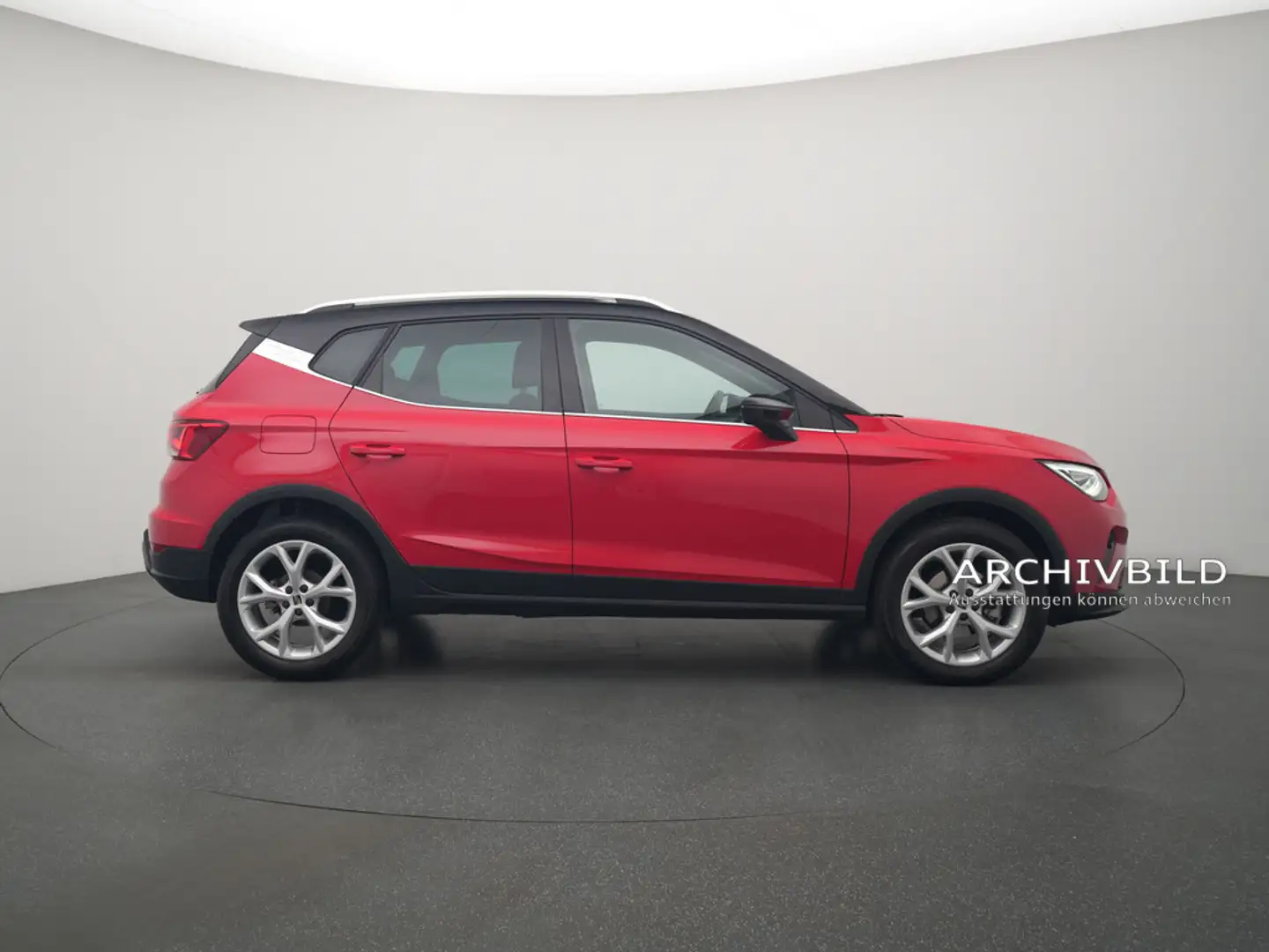 SEAT Arona FR DSG NAVI VIRT KEYLESS ACC KAM LED SH Rot - 2