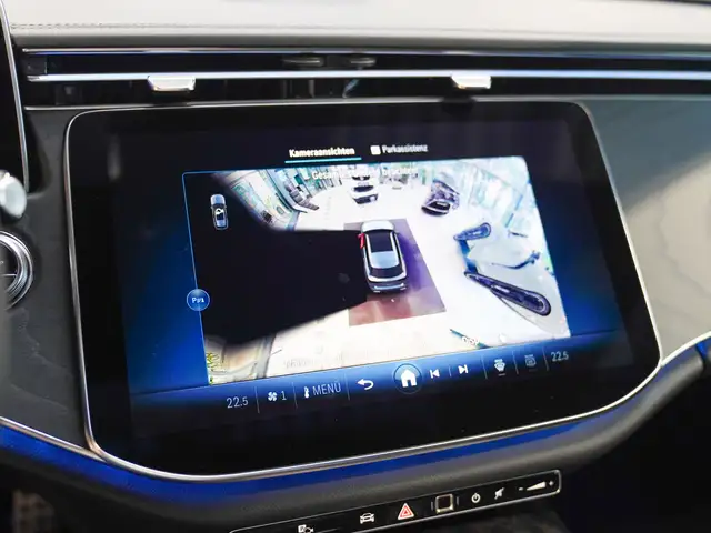 Mercedes-Benz E-Class view 26