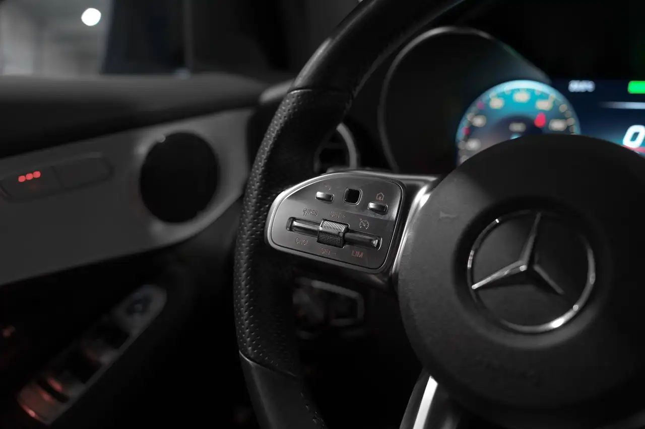 Mercedes-Benz GLC ✖️ PACK AMG 21' BLACK PACK APPLE CARPLAY, миниатюра 17