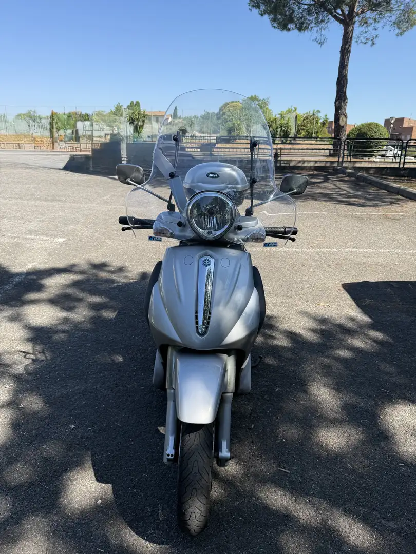 Piaggio Beverly 500 - 1