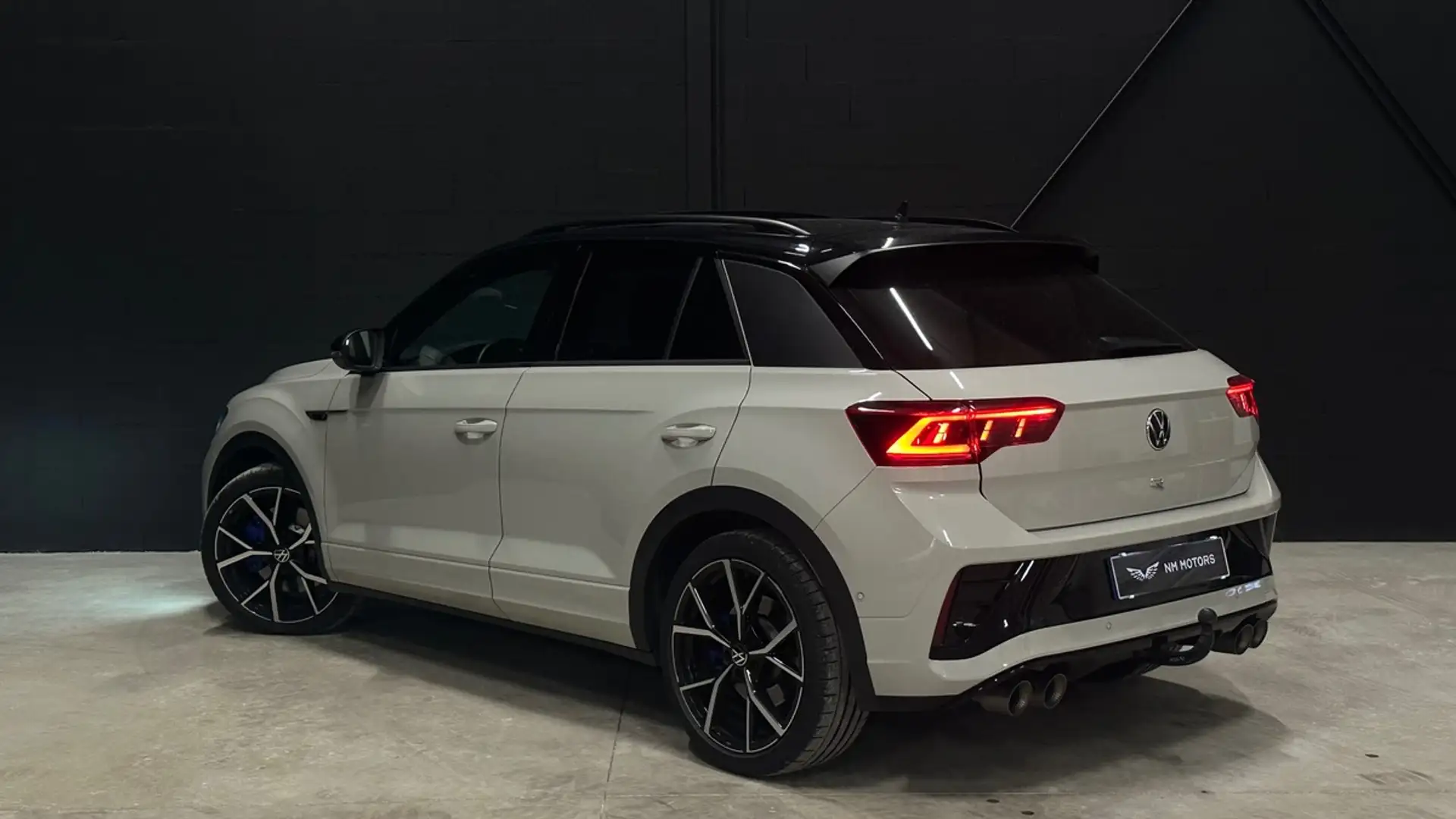 Volkswagen T-Roc R 2.0 TSI 4 Motion DSG7 300 cv Performance Akrapov Gris - 2