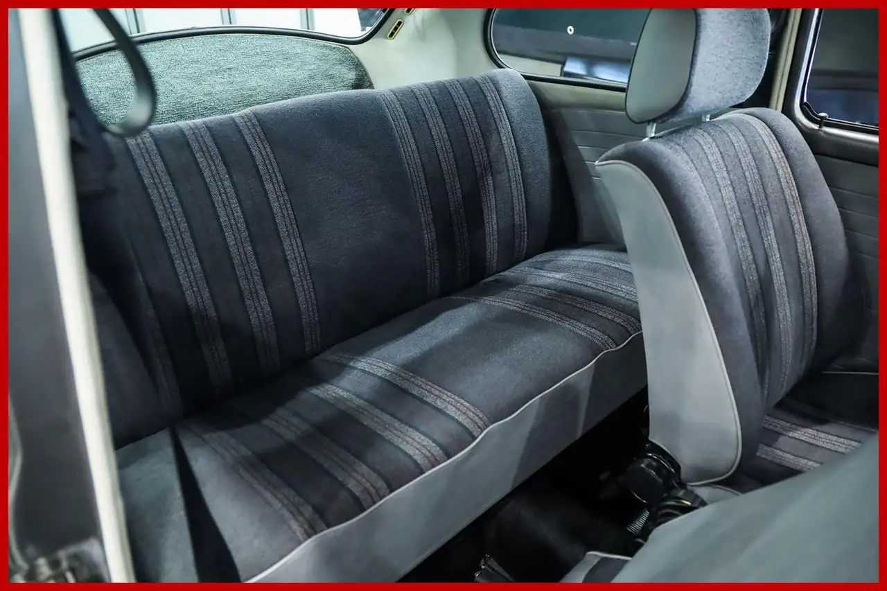 Volkswagen Maggiolino GIUBILEO 50th - TAGLIANDATA - 5300 KM DA NUOVA, foto 10