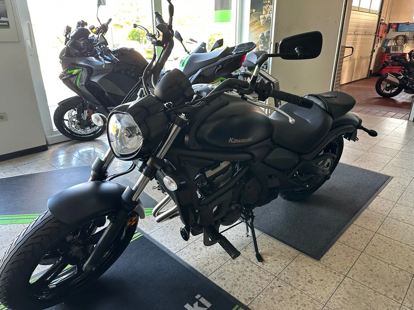 Kawasaki Vulcan S Negru - 1