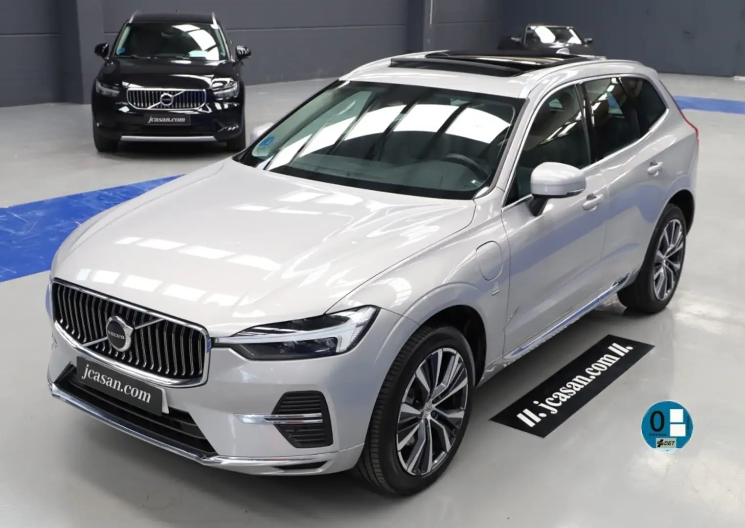 Volvo XC60 T6 Recharge Inscription Grigio - 1