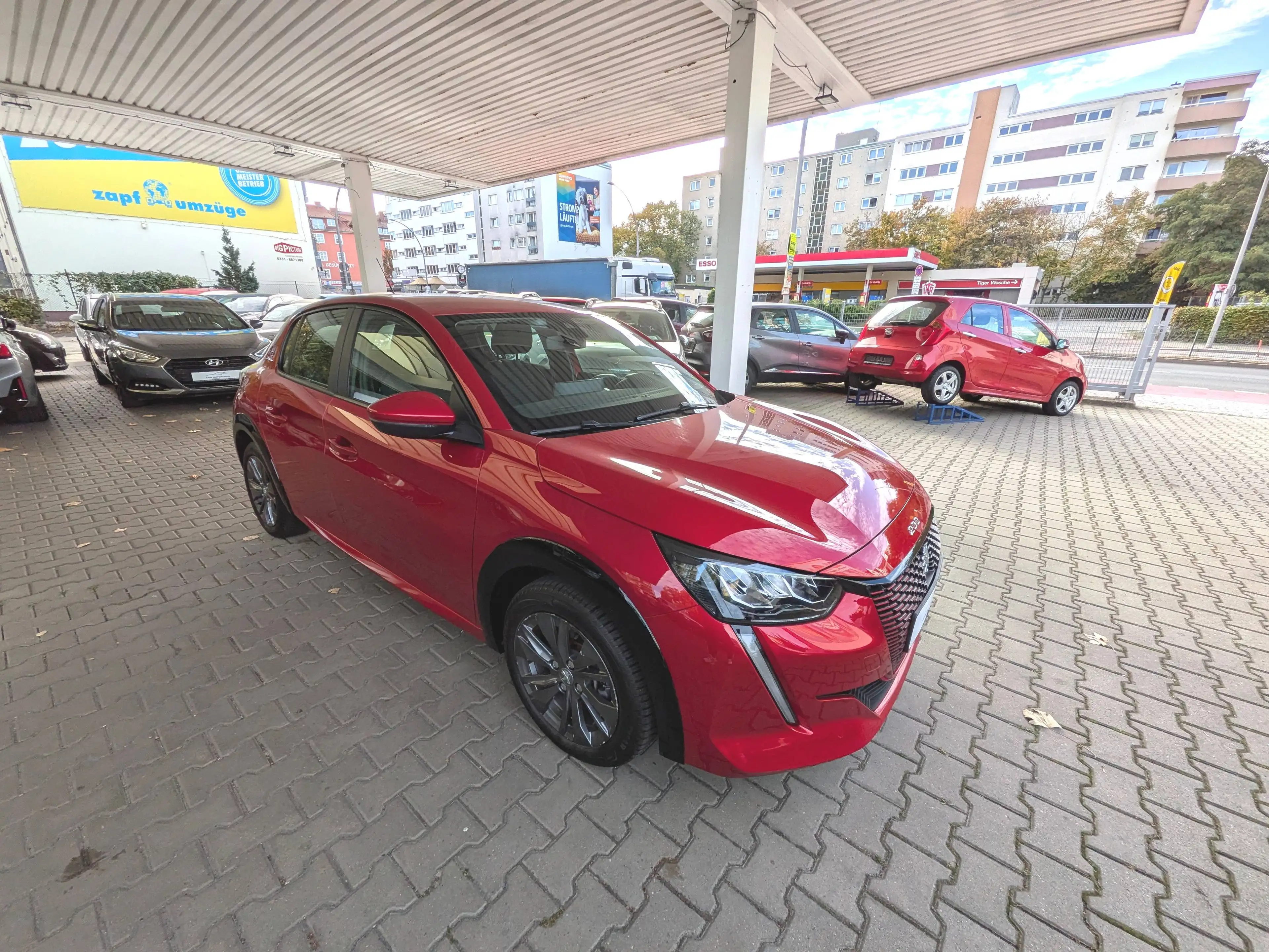 Peugeot 208 e- Active Pack — photo 2