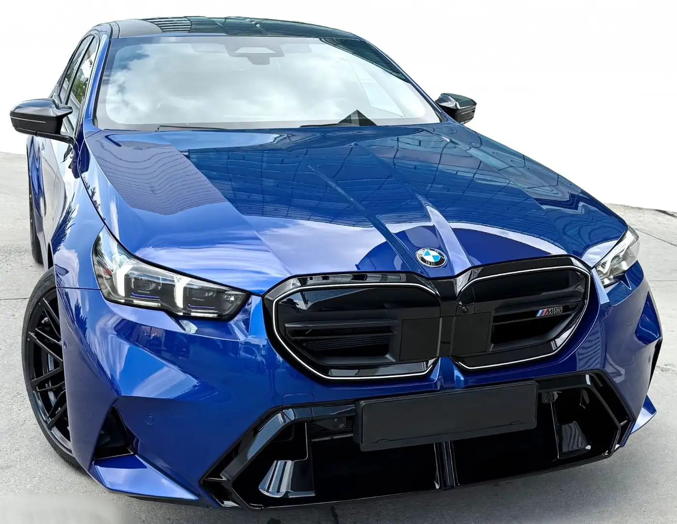 BMW M5 Limousine*CarbonPak*DrivingAss*ParkingAss*HuD Bleu - 2