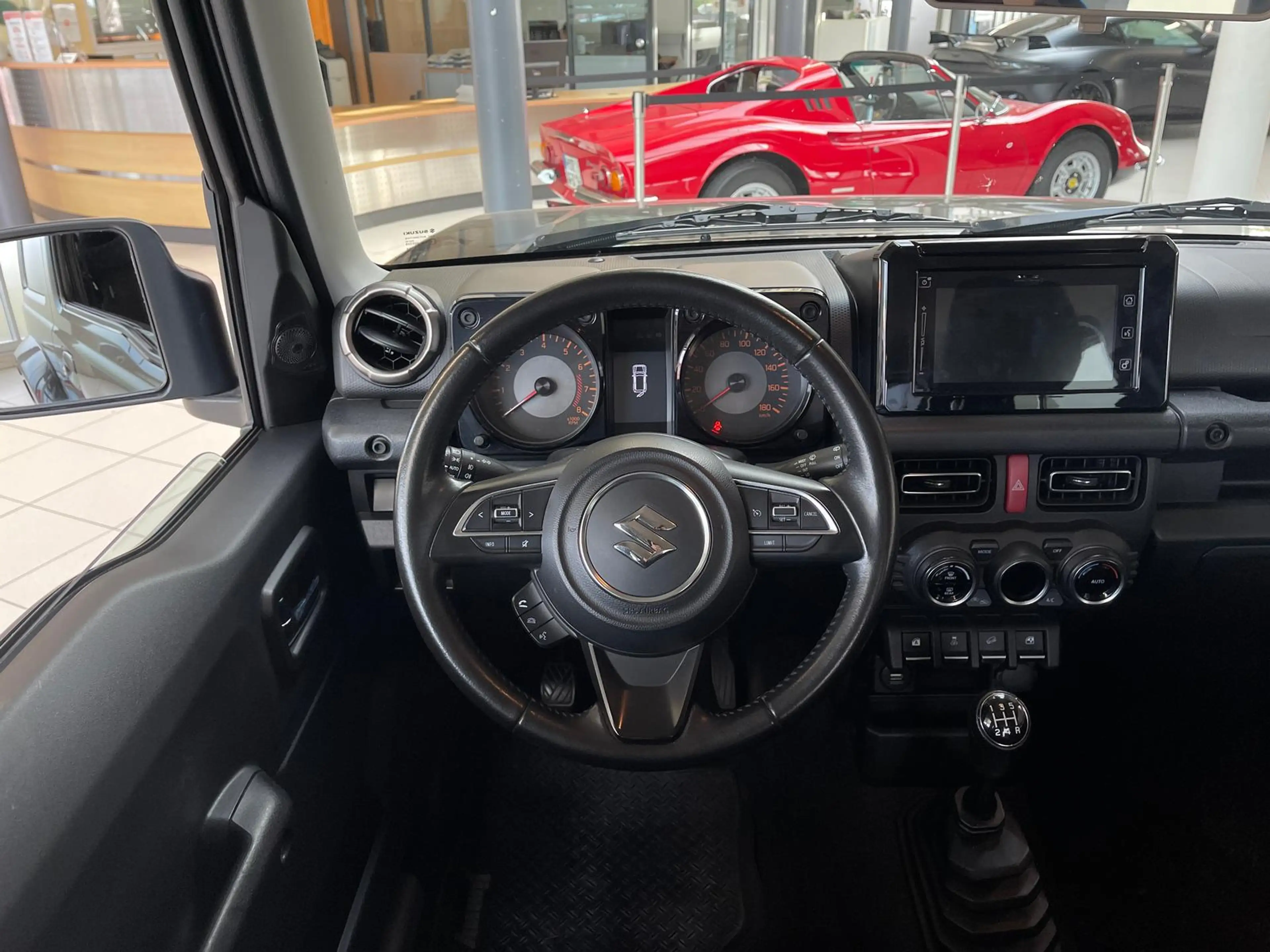 Suzuki Jimny Comfort+AllGrip+Navi+AHK+LED+4-Sitzer+Dachträger++ — photo 9