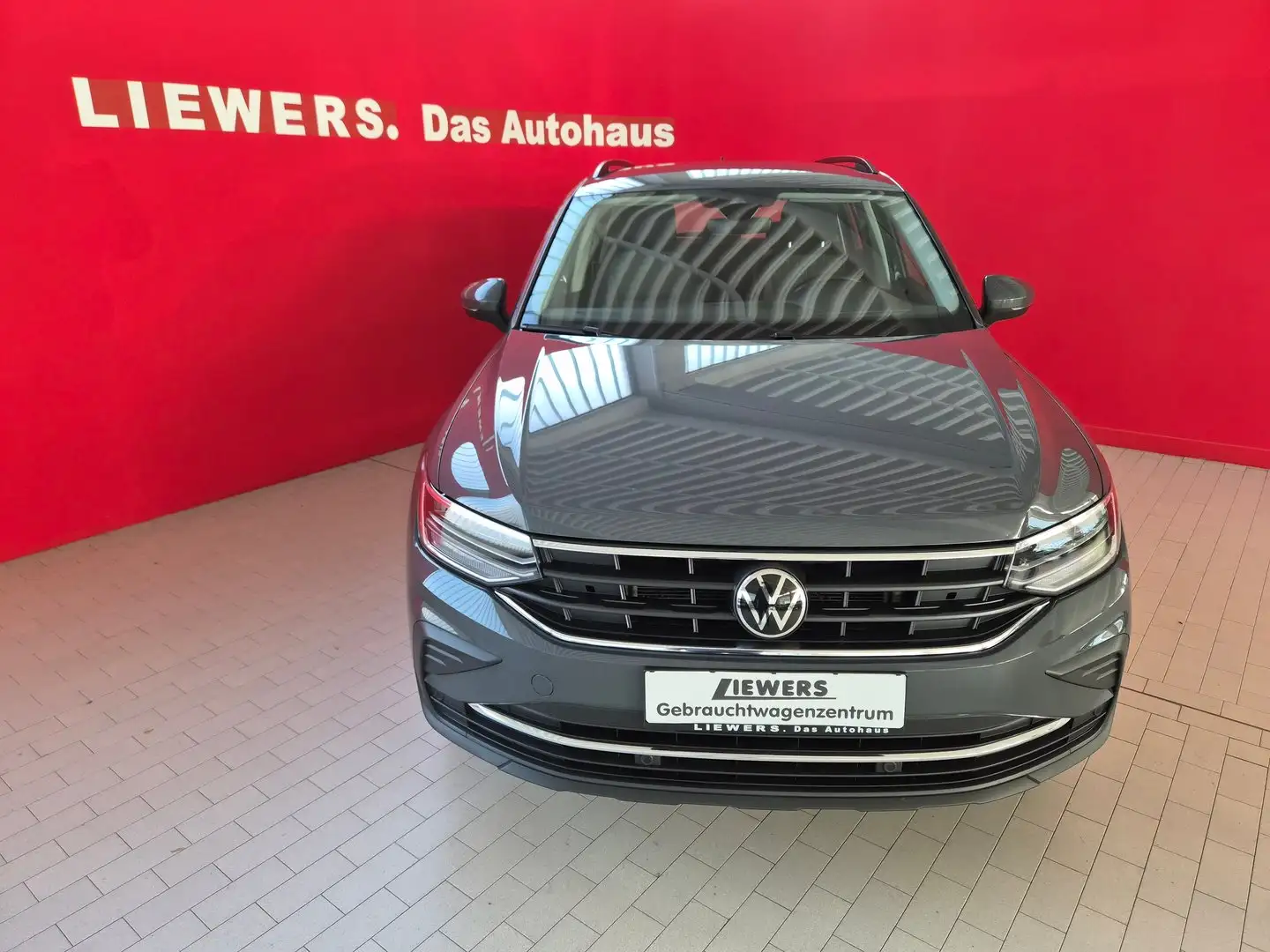 Volkswagen Tiguan Life TDI DSG Grau - 2