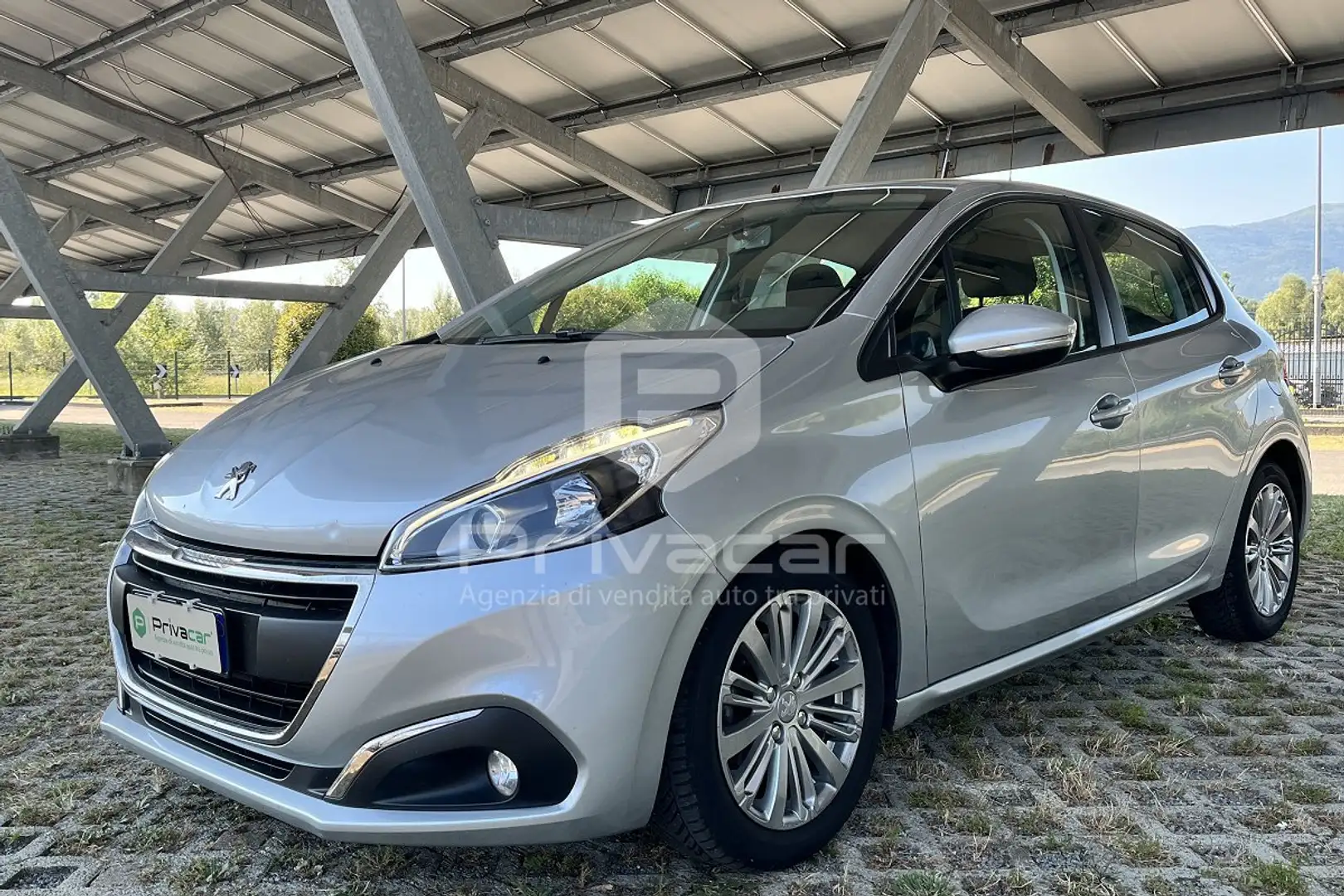 Peugeot 208 BlueHDi 75 5 porte Active Argento - 1