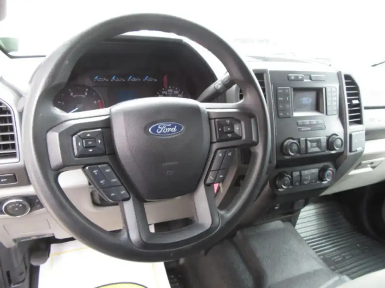 Ford F 550 снимка Ford F 550