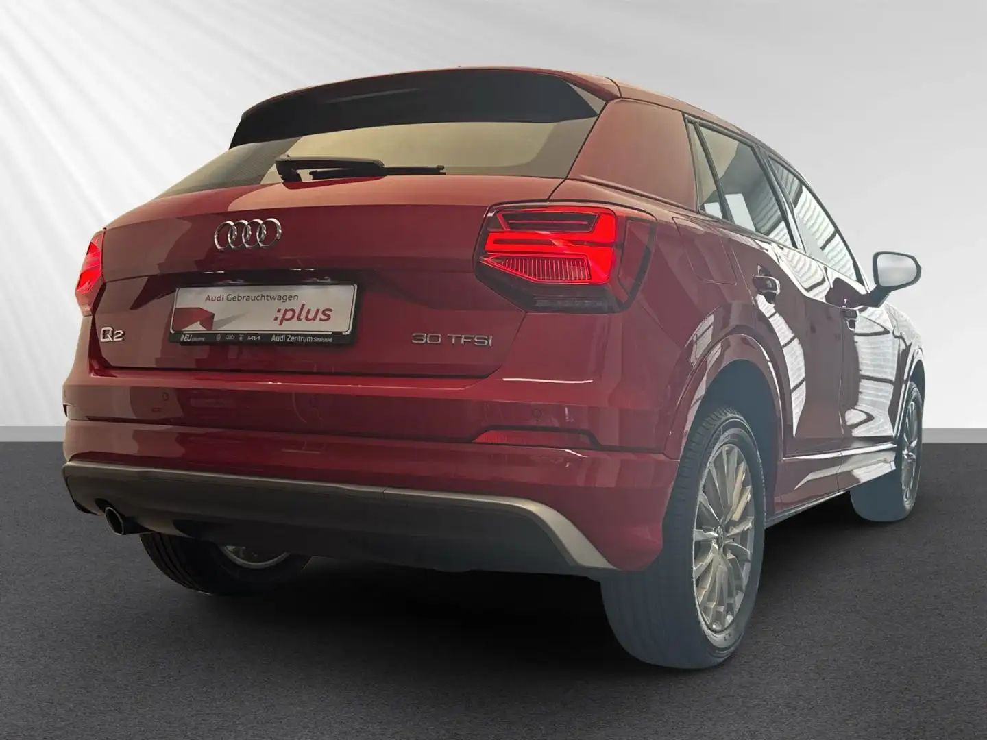 Audi Q2 Design 30 TFSI Rood - 2