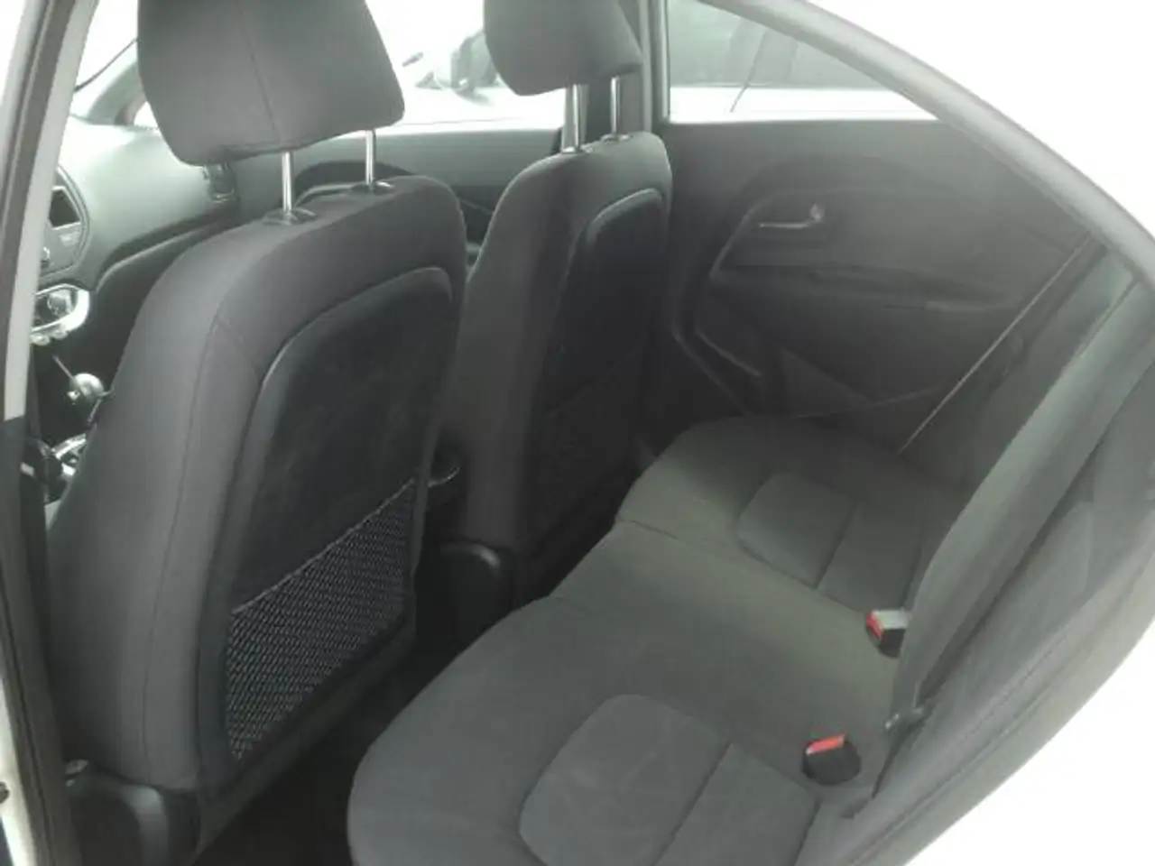 Kia Rio снимка Kia Rio