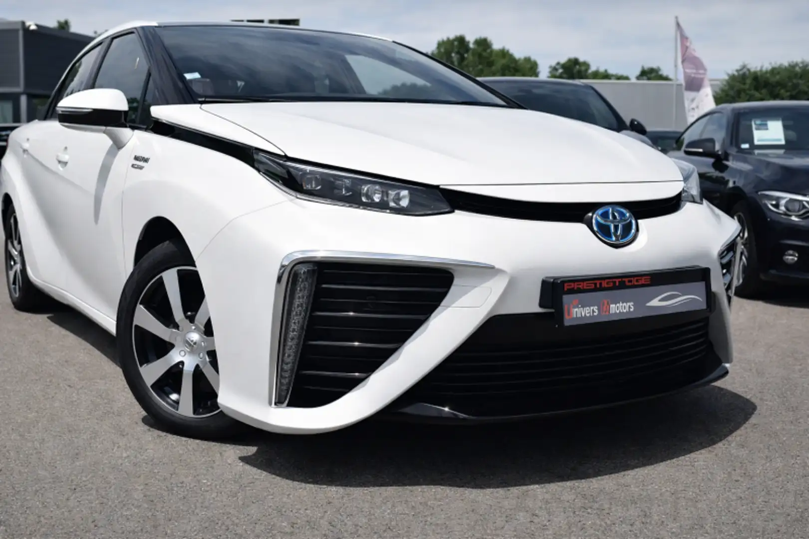 Toyota Mirai 154CH HYDROGENE Weiß - 1