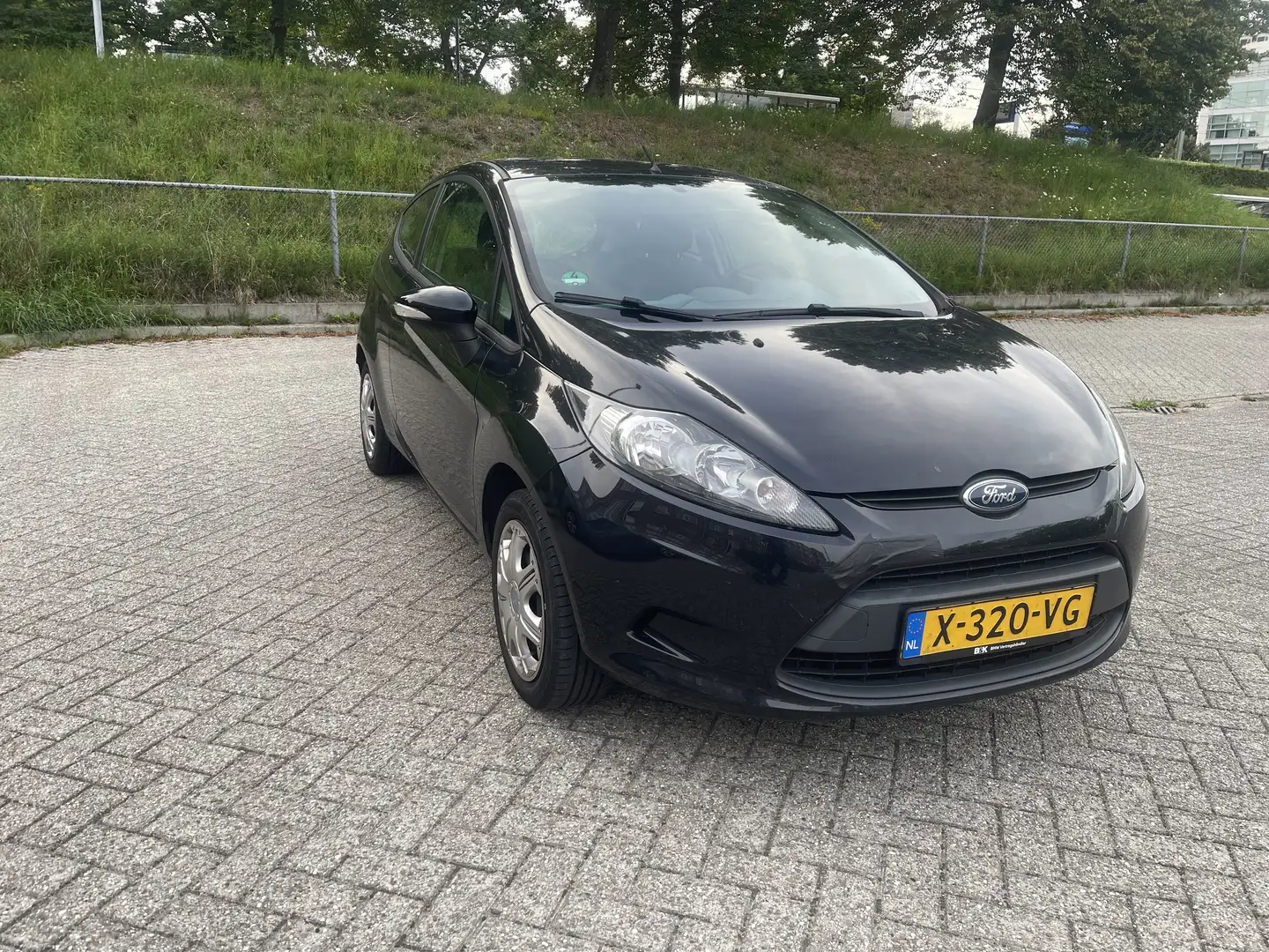 Ford Fiesta 1.25 Limited Zwart - 2