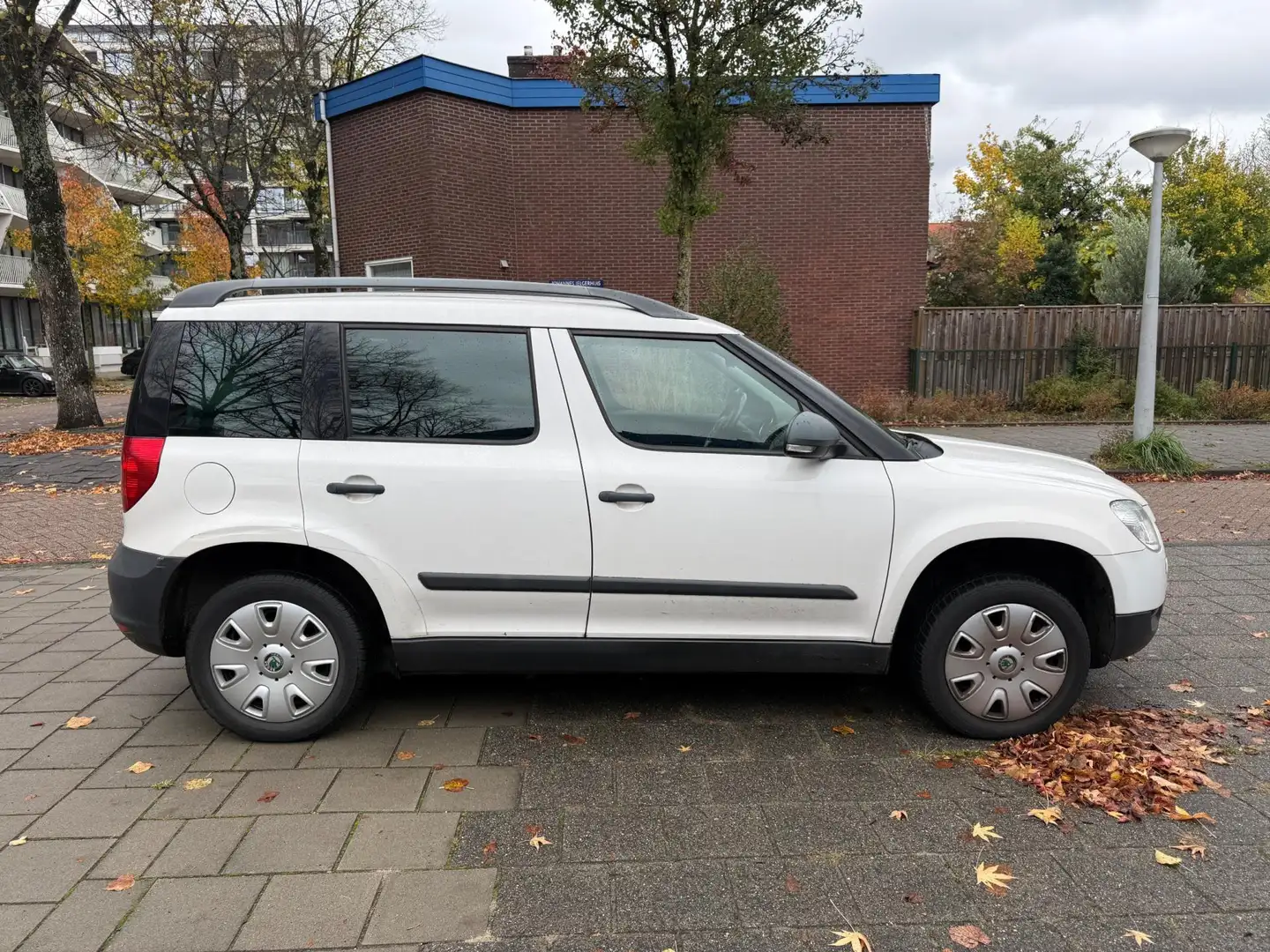 Skoda Yeti 1.4 TSI Comfort Airco Cruise Snow White Weiß - 2