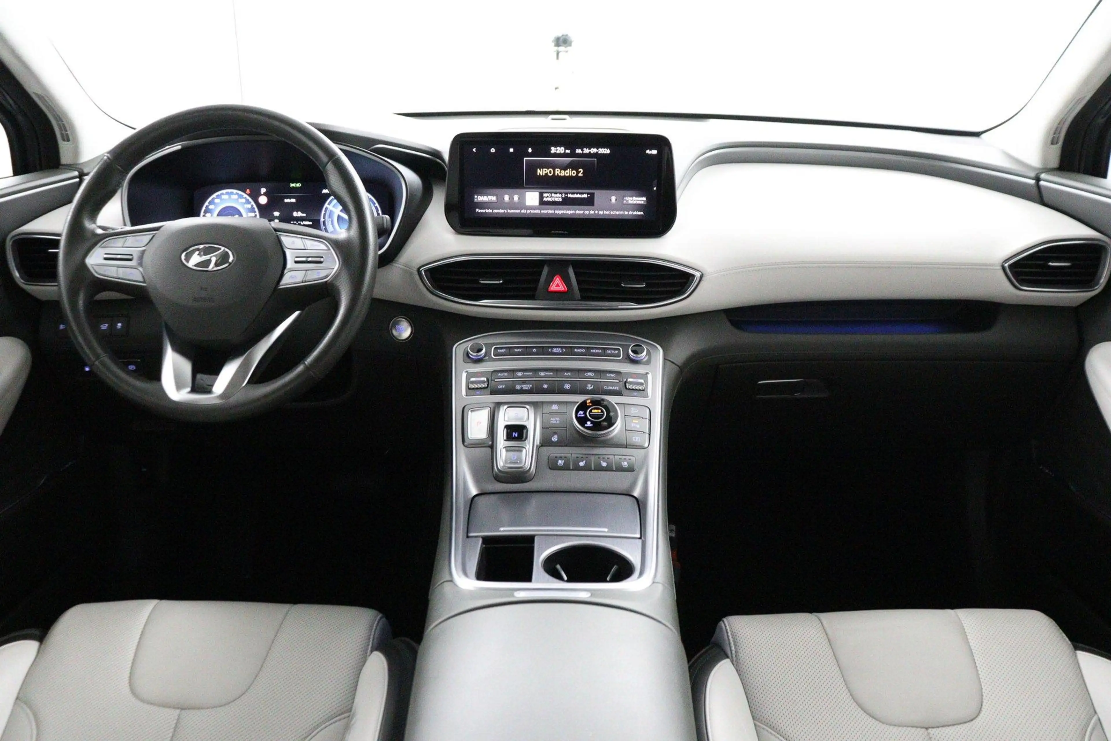 Hyundai SANTA FE 1.6 T-GDI PHEV Premium Plus Sky Automaat | Apple C — photo 9