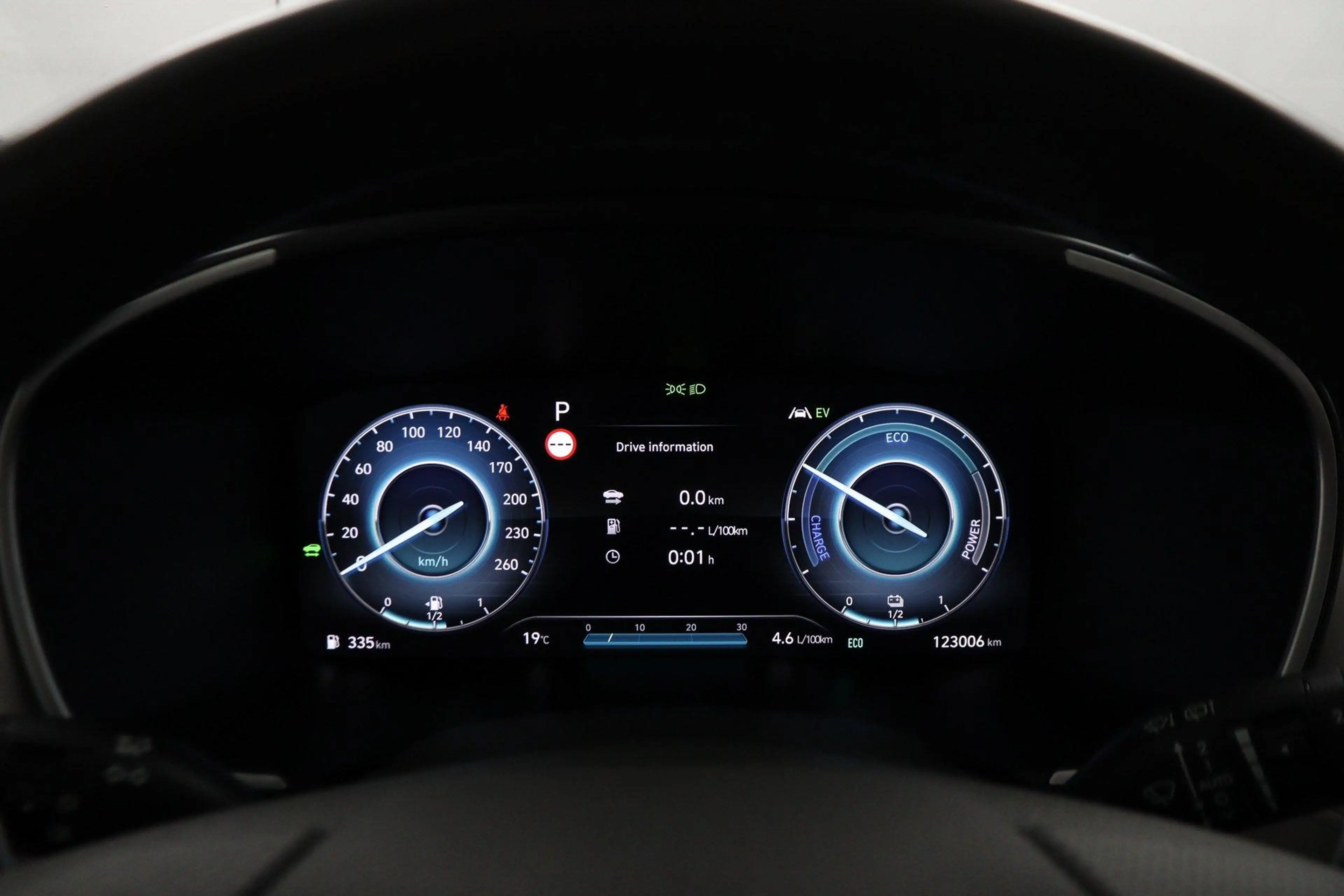 Hyundai SANTA FE 1.6 T-GDI PHEV Premium Plus Sky Automaat | Apple C — photo 10