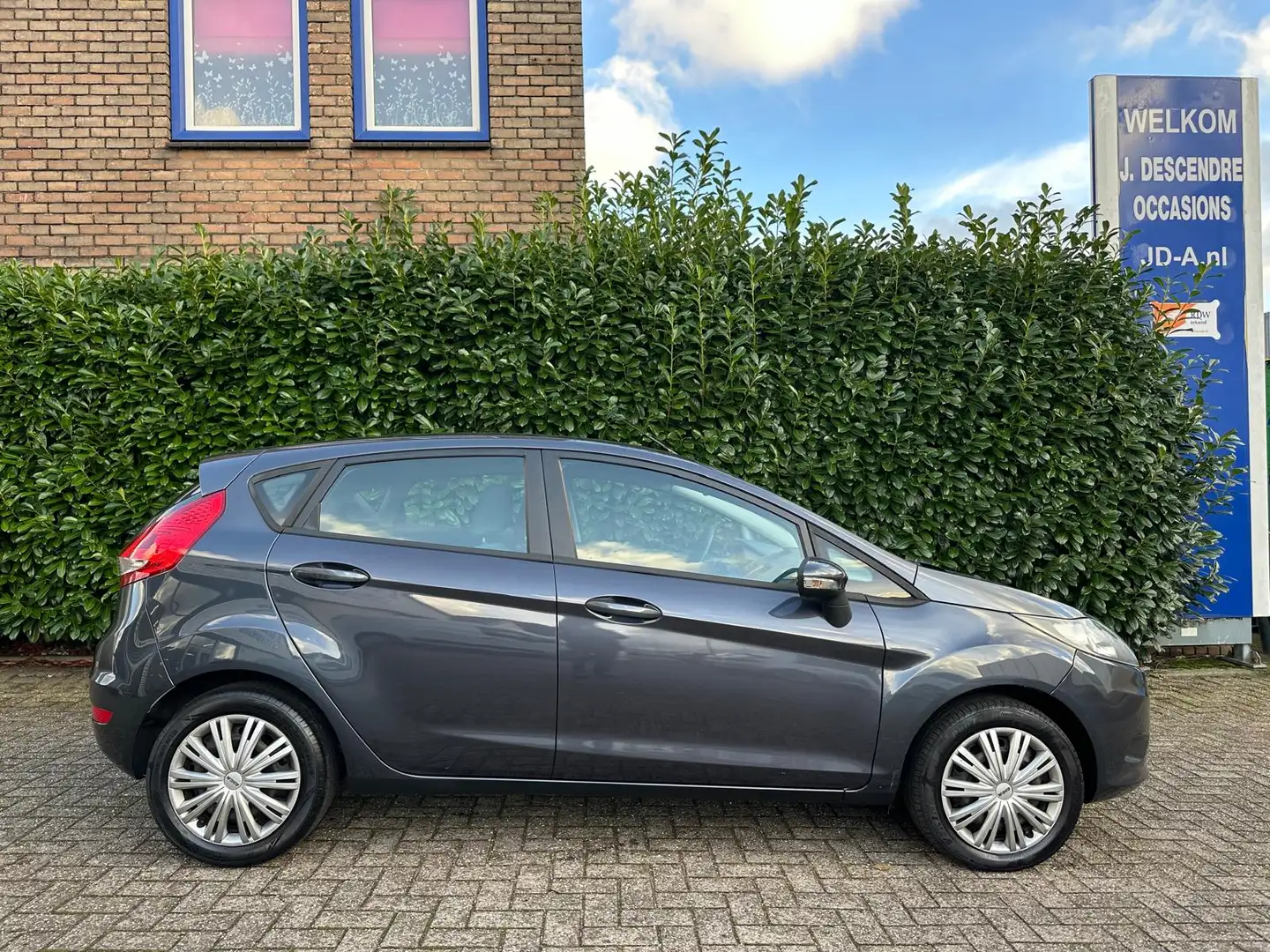 Ford Fiesta 1.4 Trend Airco, Elec.Pakket, Aux!!!! Gris - 2