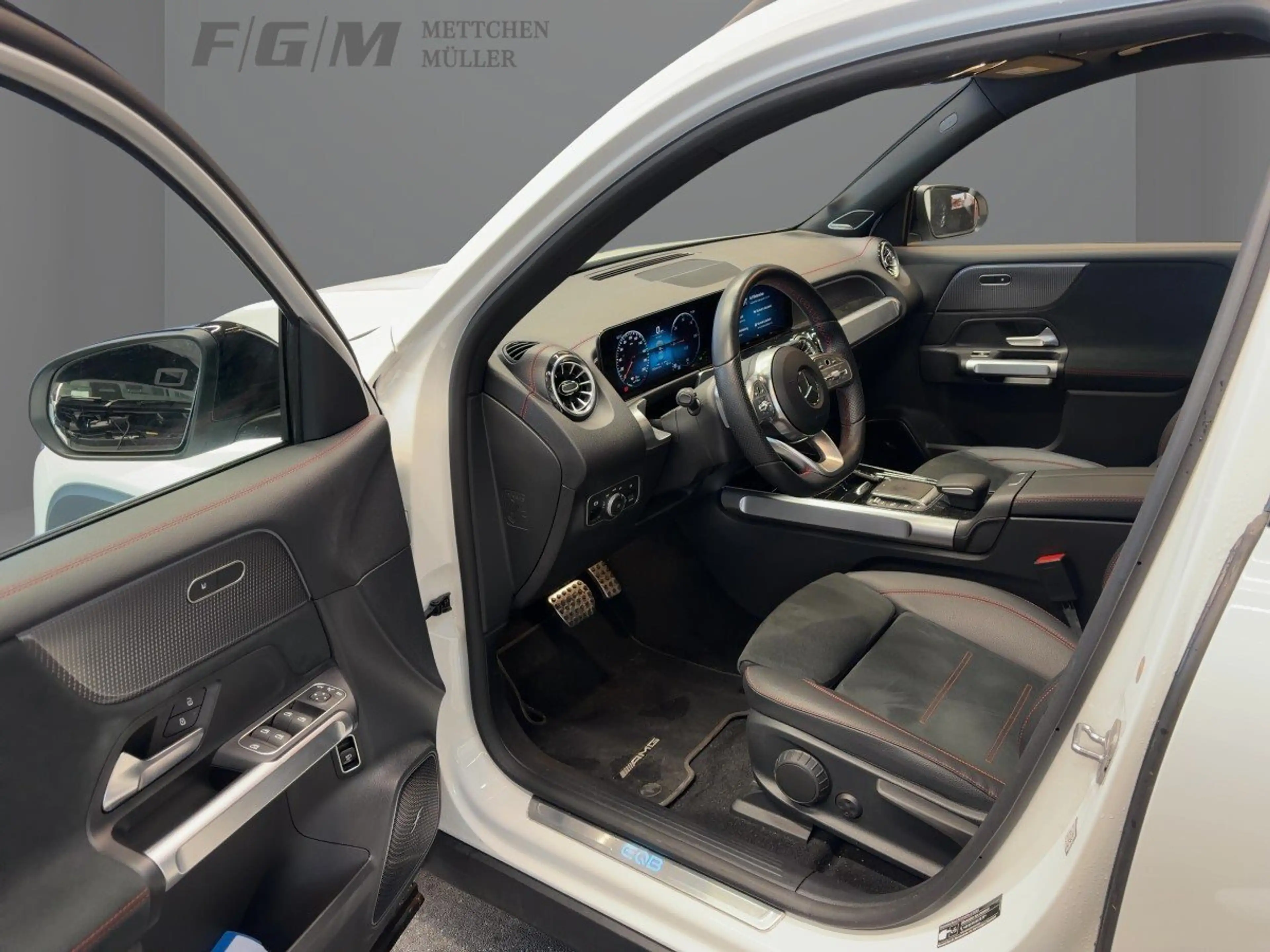 Mercedes-Benz EQB 250 EQB 250 AMG/Panoda/Distr./KeyG/360/LED/Burmester — photo 6