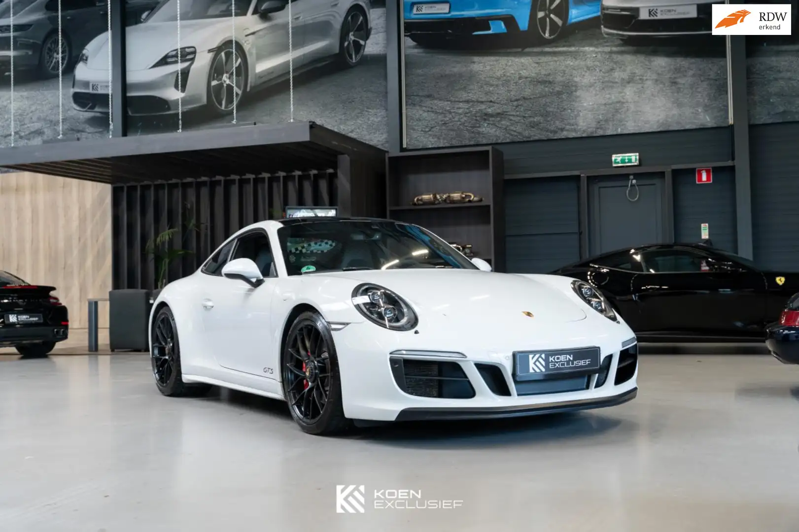 Porsche 991 991 3.0 Carrera 4 GTS (2018) metallic lak, achtera Blanc - 1