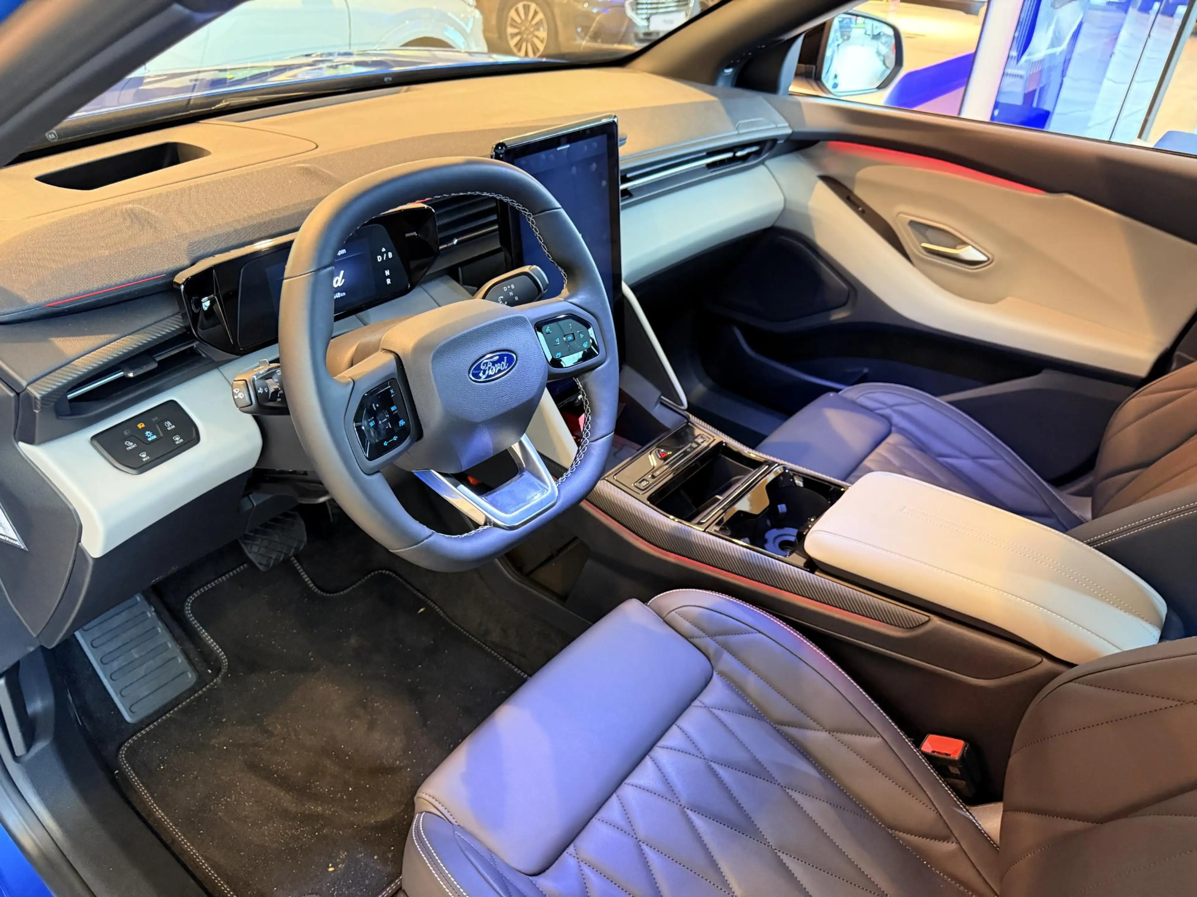 Ford Explorer Premium Extended Range RWD 77 kWh | Panodak | Memo — photo 8