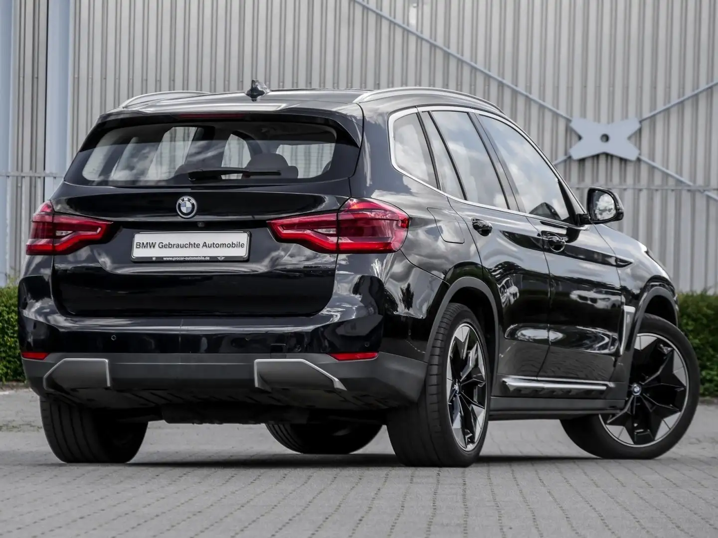 BMW iX3 IMPRESSIVE+H/K+PANO+HuD+DA PROF+360° Nero - 2