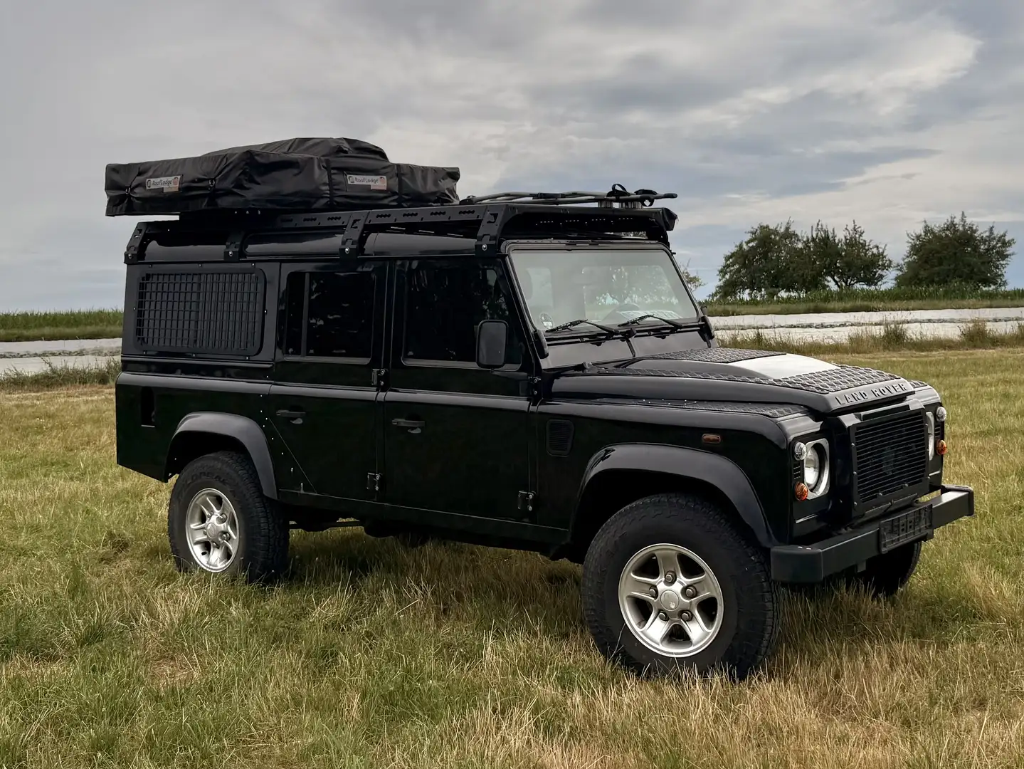 Land Rover Defender Defender Station Wagon Diesel 110DPF Station Wagon Schwarz - 1