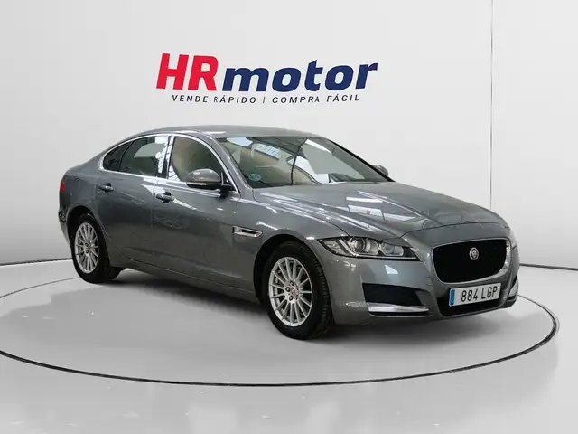 Jaguar XF 2.0i4D Pure 163