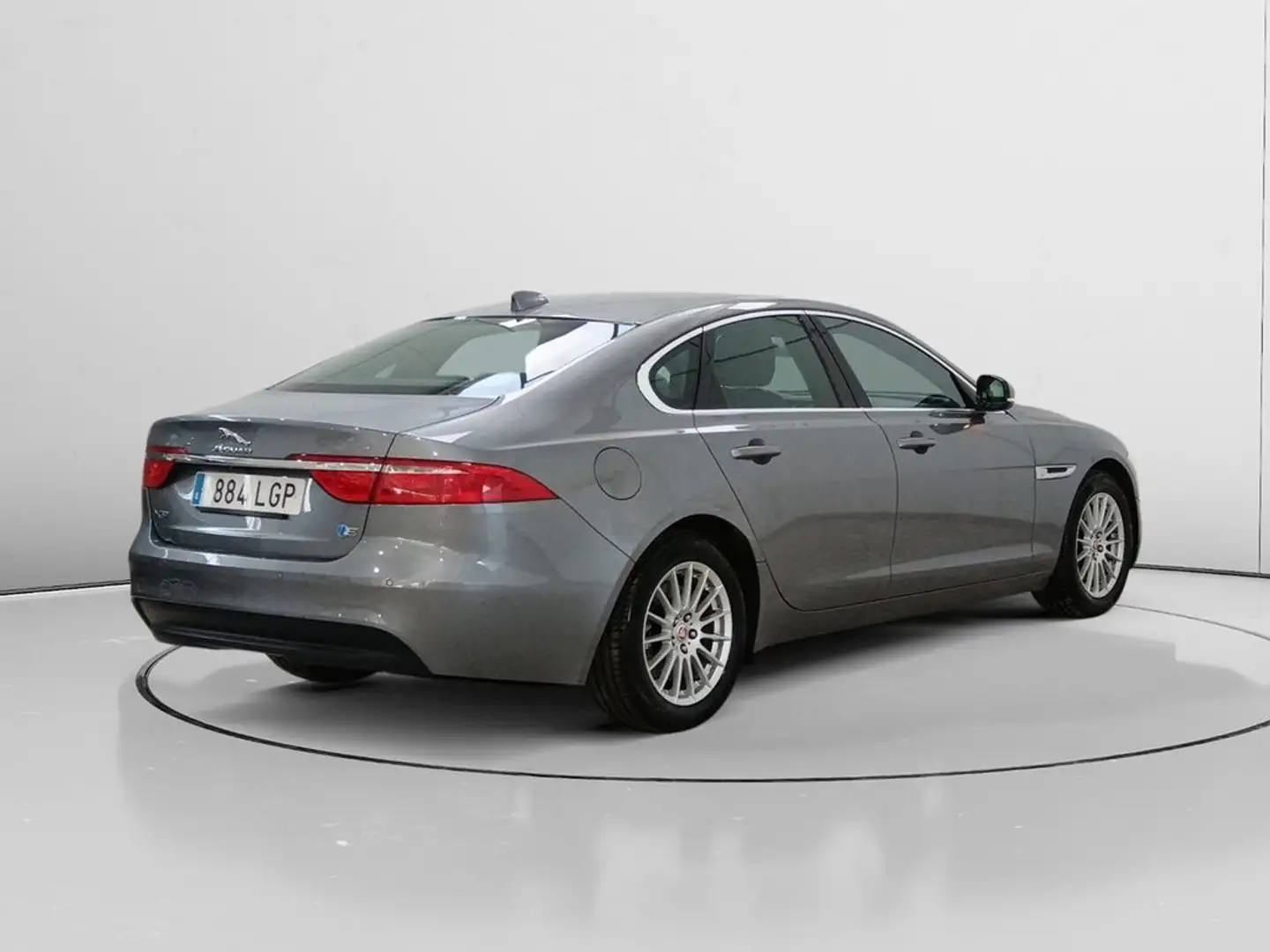 Jaguar XF 2.0i4D Pure 163 Gris - 2