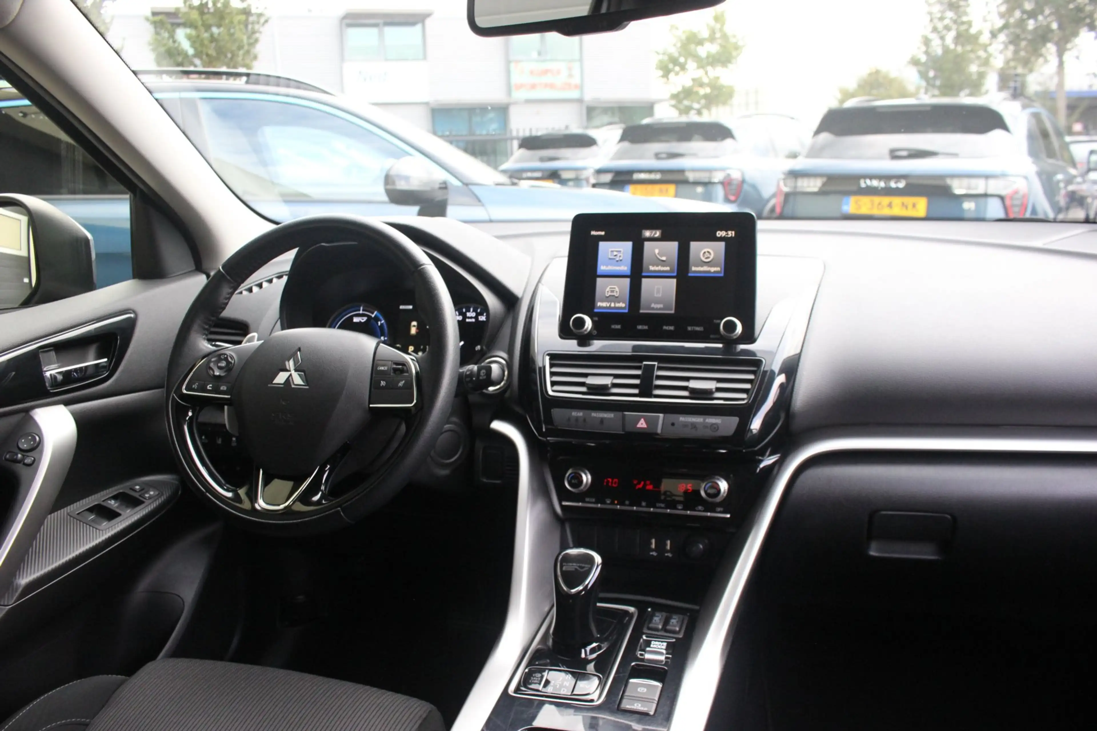 Mitsubishi Eclipse Cross 2.4 PHEV Intense | Trekhaak | Camera | — photo 3