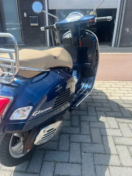 Piaggio GTS 250 - foto 5