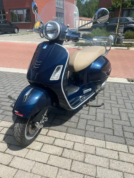 Piaggio GTS 250