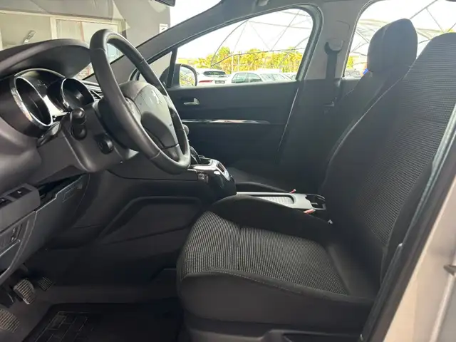 Peugeot 5008 view 14
