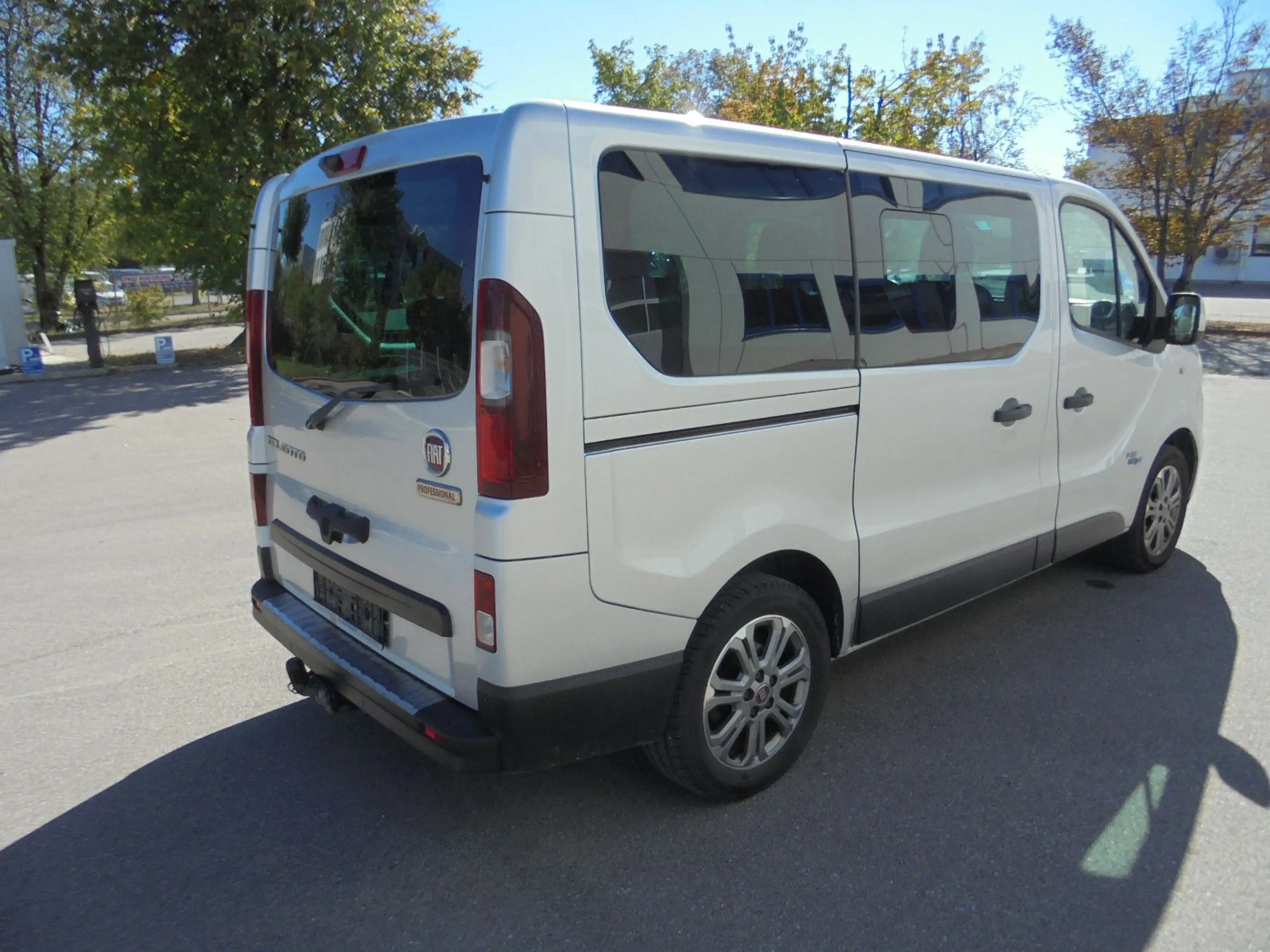 Fiat Talento Kombi L1H1 1,2t Family~147000 Km~8 Sitze — photo 6