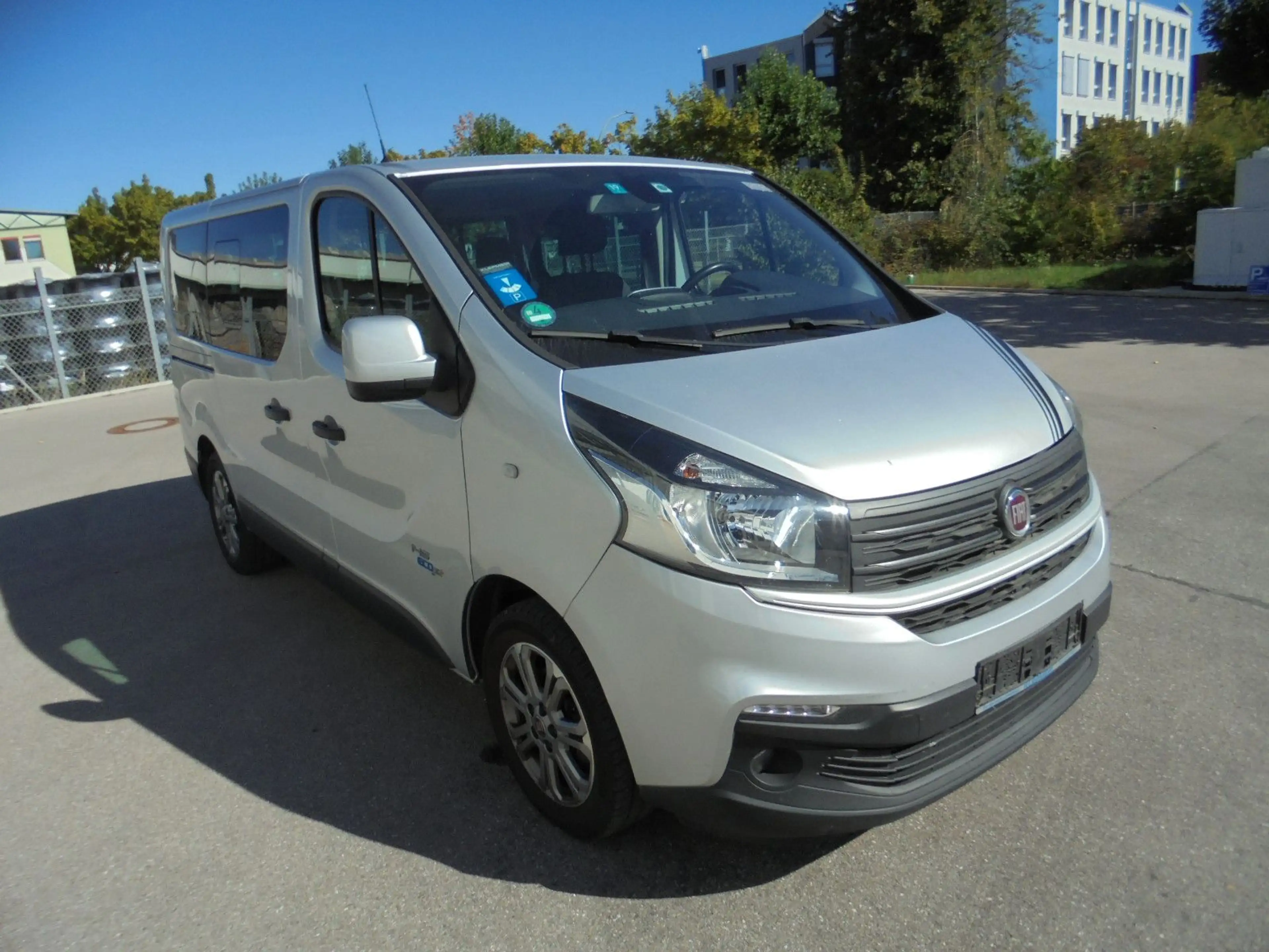 Fiat Talento Kombi L1H1 1,2t Family~147000 Km~8 Sitze — photo 8