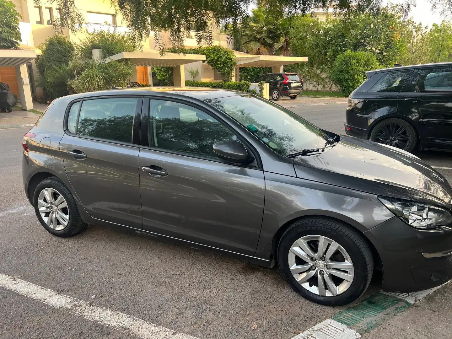 Peugeot 308 308 1.6 BlueHDi 120ch S Gris - 1