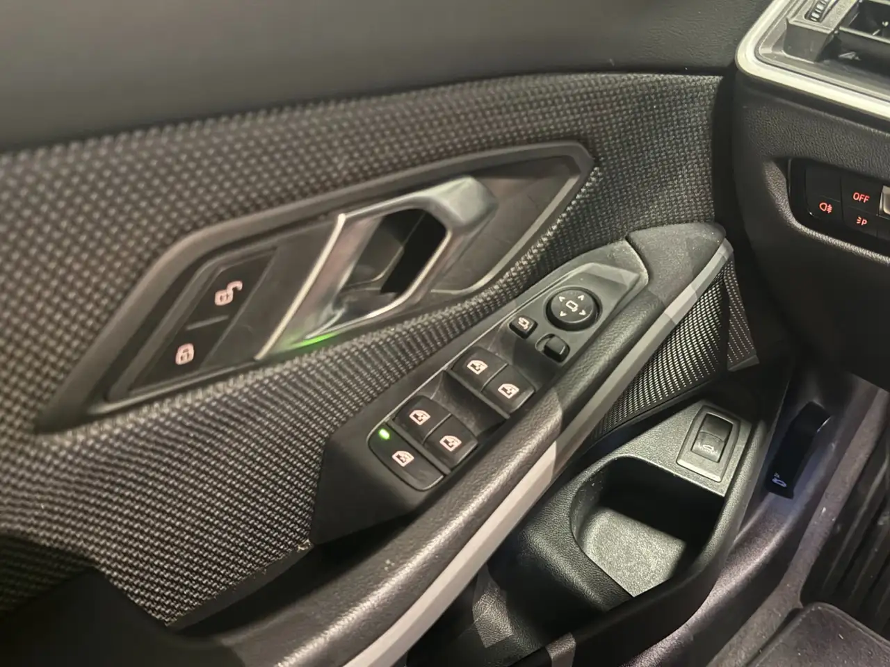 BMW 3 Series d Touring mhev 48V auto, миниатюра 11
