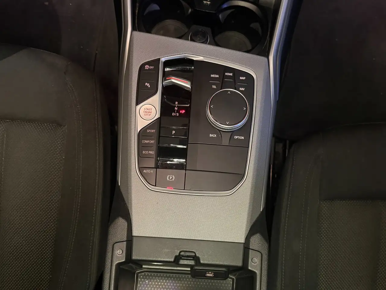BMW 3 Series d Touring mhev 48V auto, миниатюра 20