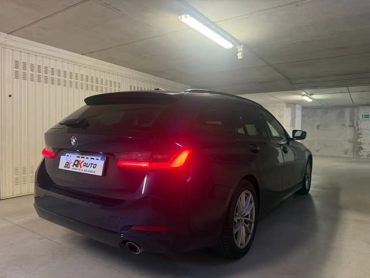 BMW 3 Series d Touring mhev 48V auto, миниатюра 4