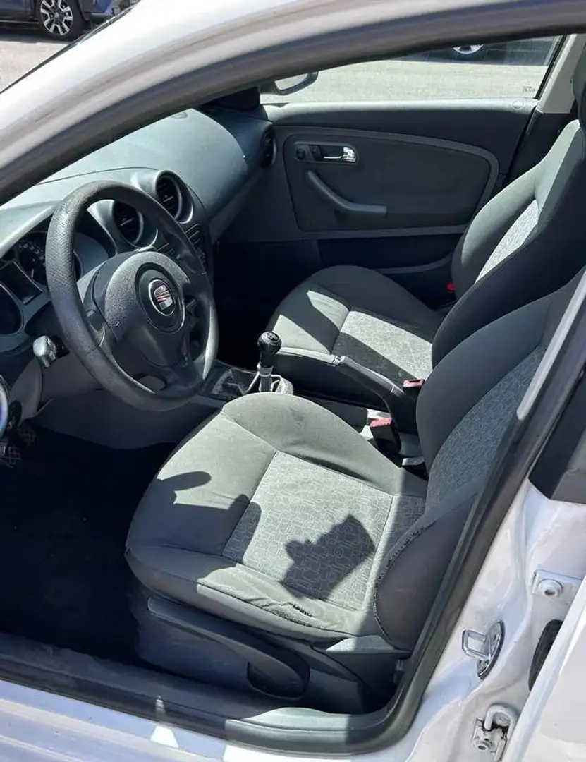 SEAT Ibiza Ibiza 1.4TDi Reference 70 Reference Blanco - 2