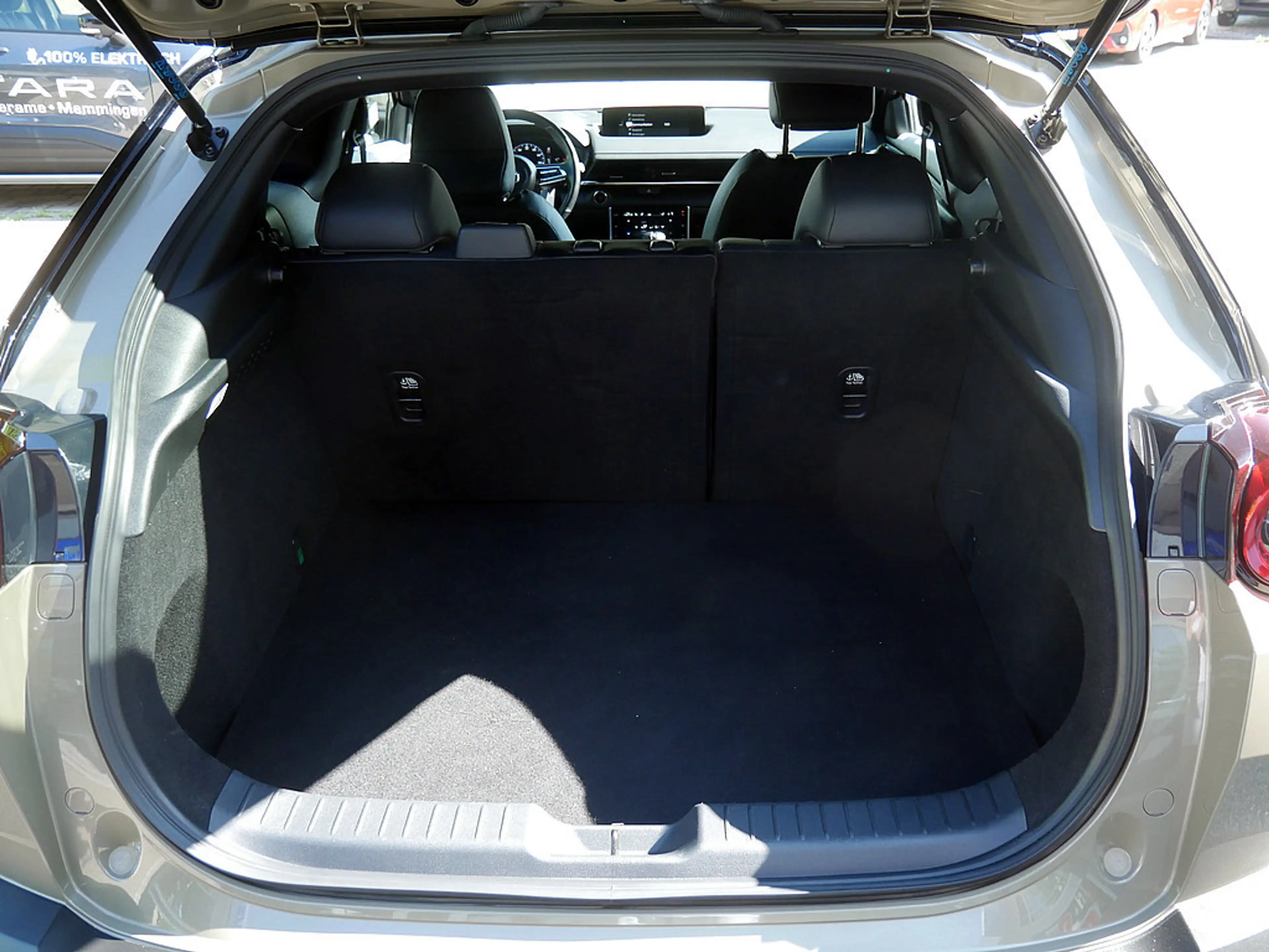 Mazda MX-30 e-SKYACTIV EV Makoto ACC HUD MATRIX-LED — photo 27